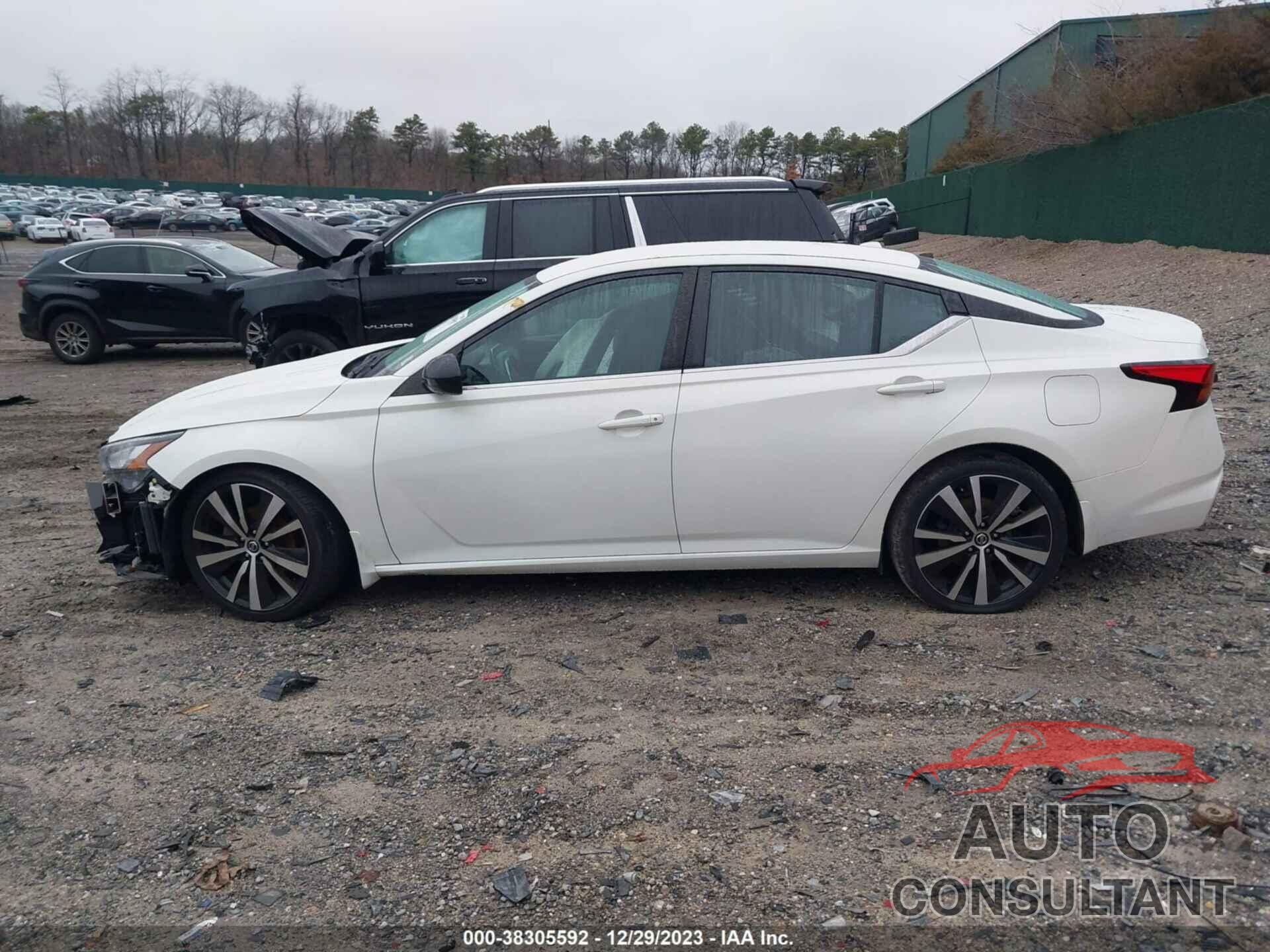 NISSAN ALTIMA 2019 - 1N4BL4CV8KC245604