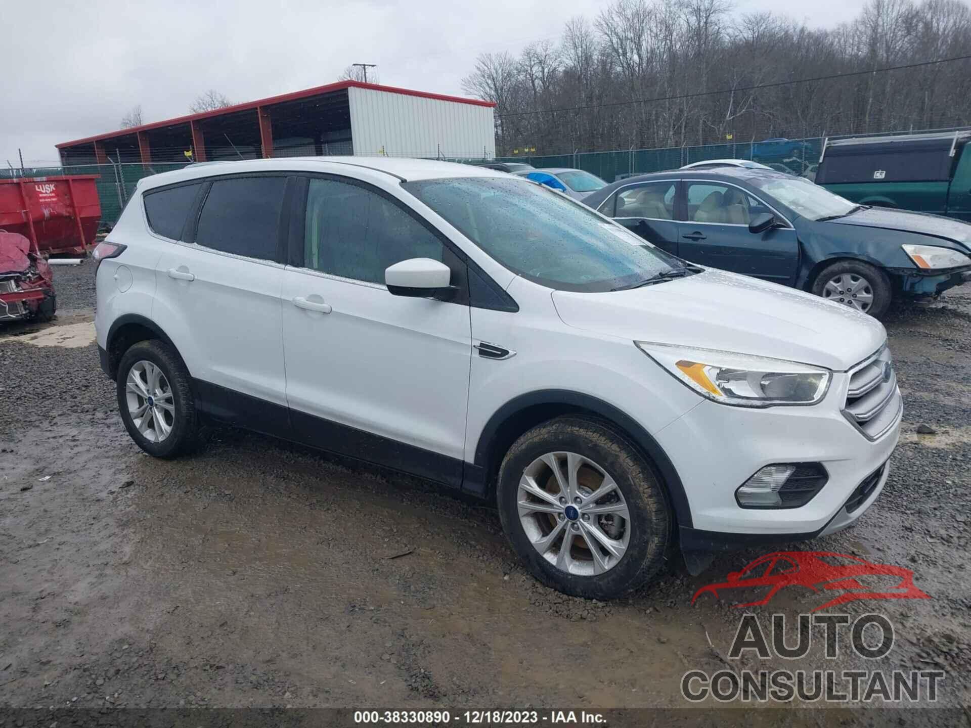 FORD ESCAPE 2017 - 1FMCU9GDXHUA90952