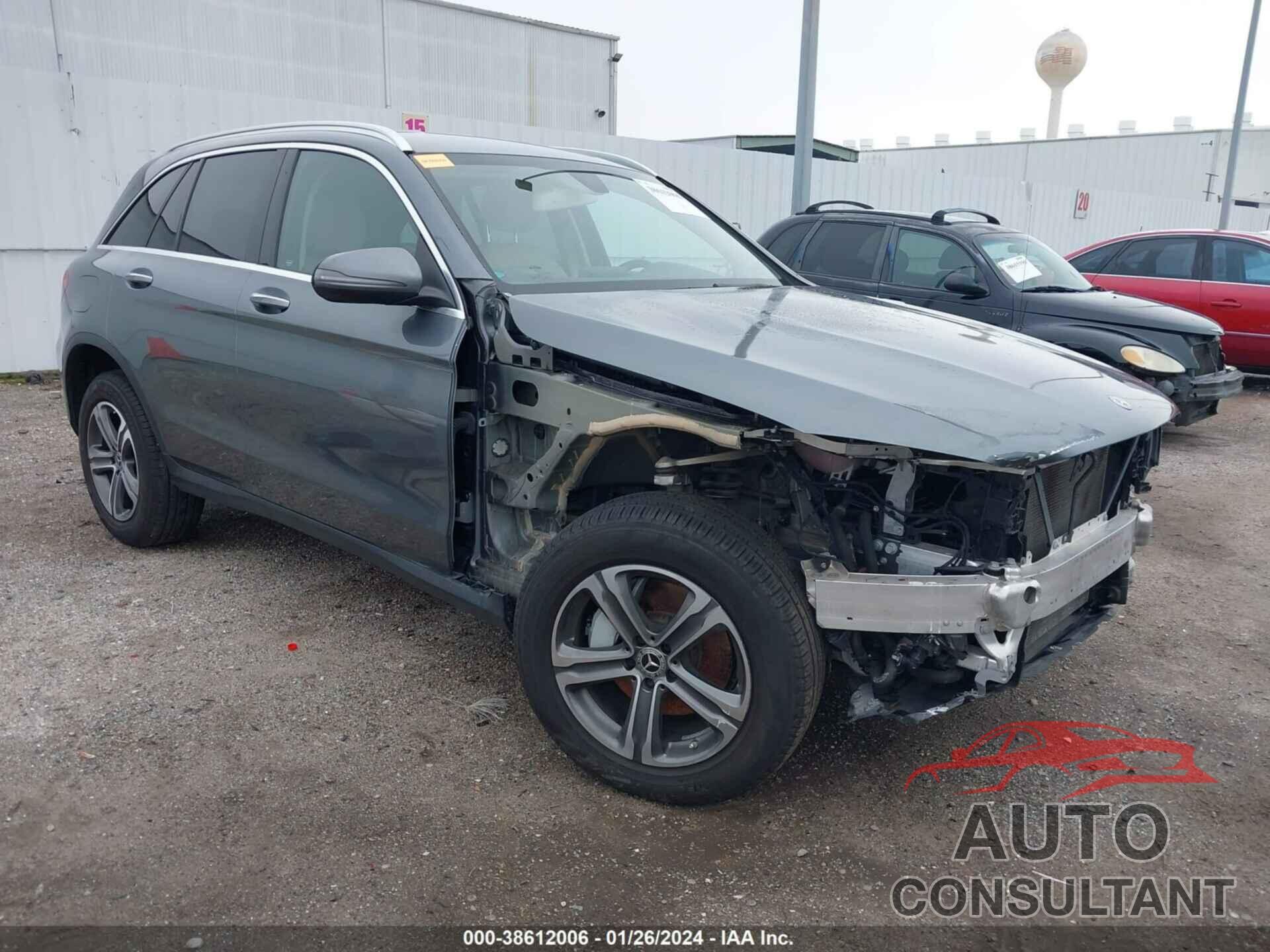 MERCEDES-BENZ GLC 300 2018 - WDC0G4JB3JF356454