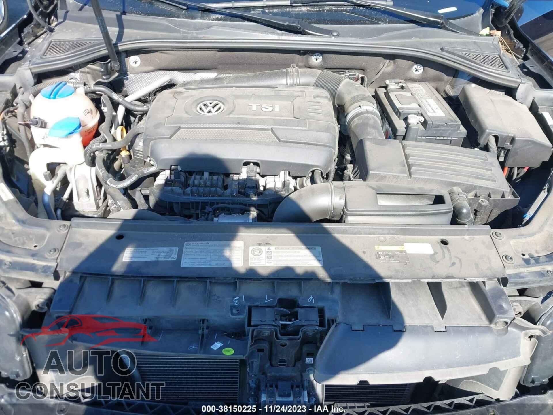VOLKSWAGEN PASSAT 2017 - 1VWBT7A33HC035592