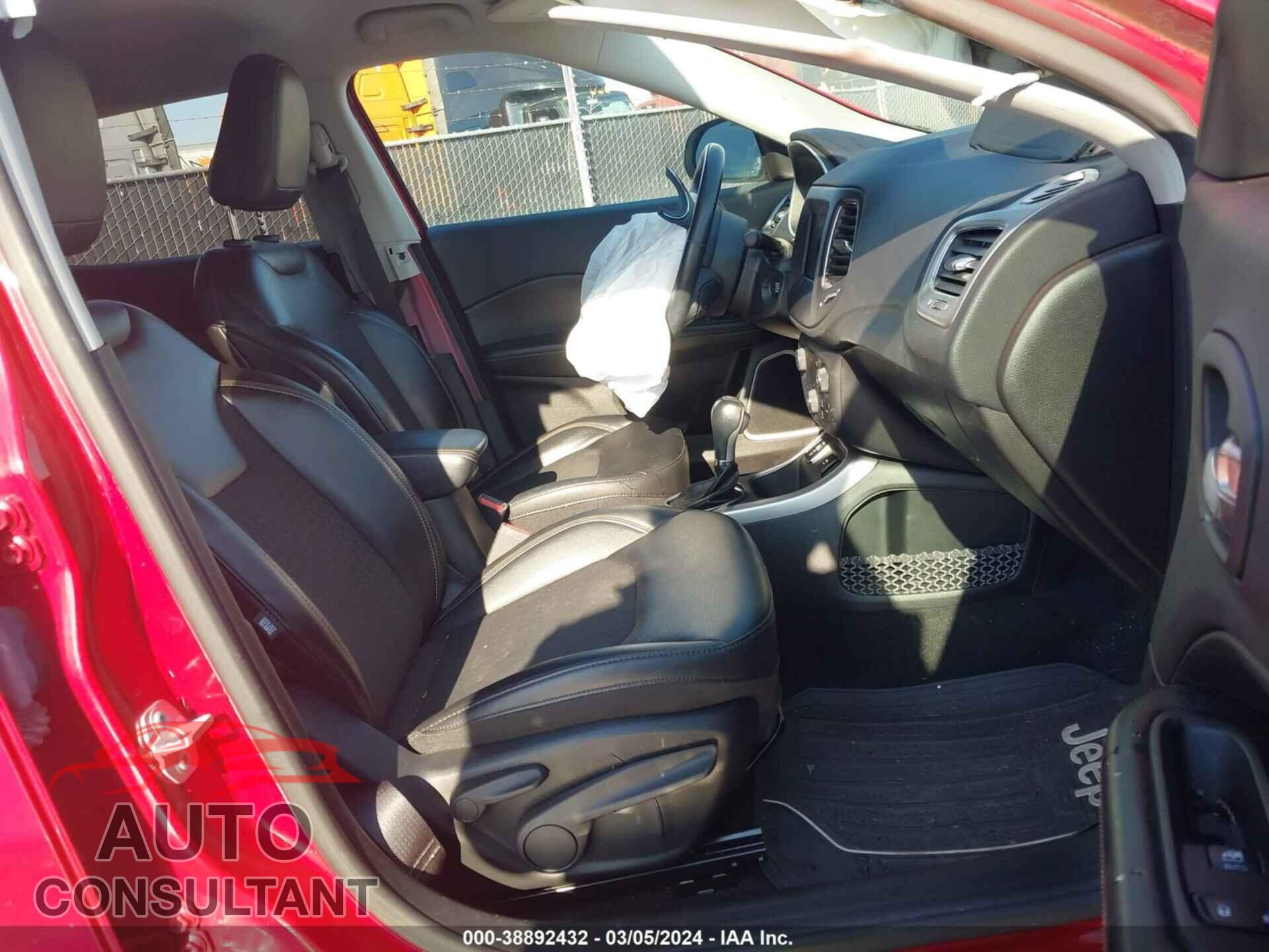 JEEP COMPASS 2019 - 3C4NJCBB7KT715902