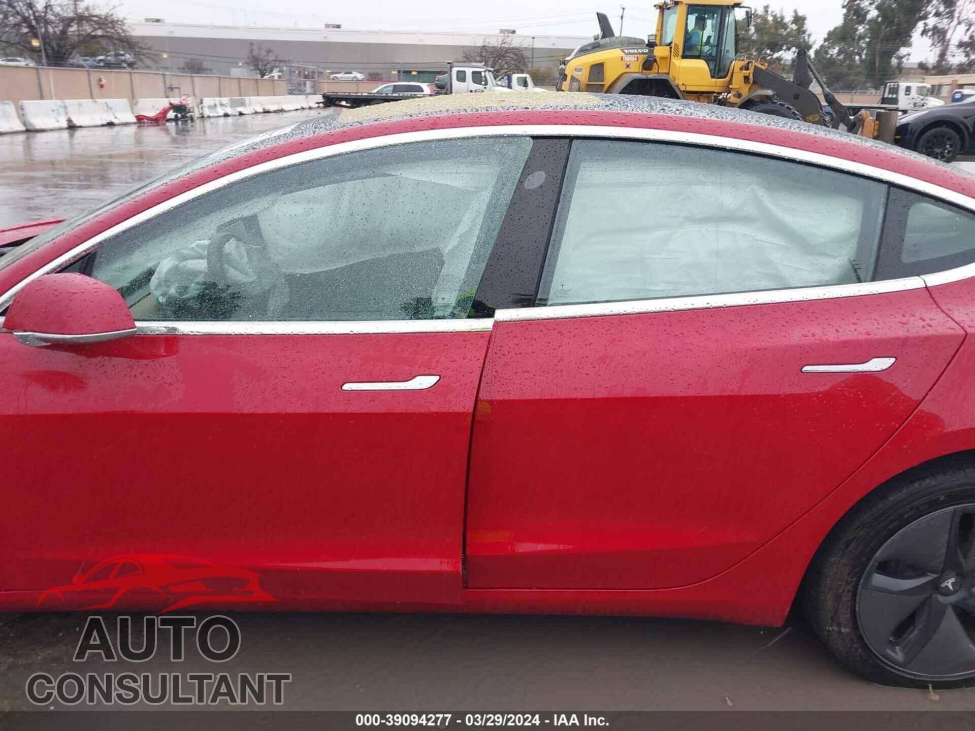 TESLA MODEL 3 2018 - 5YJ3E1EA4JF048108