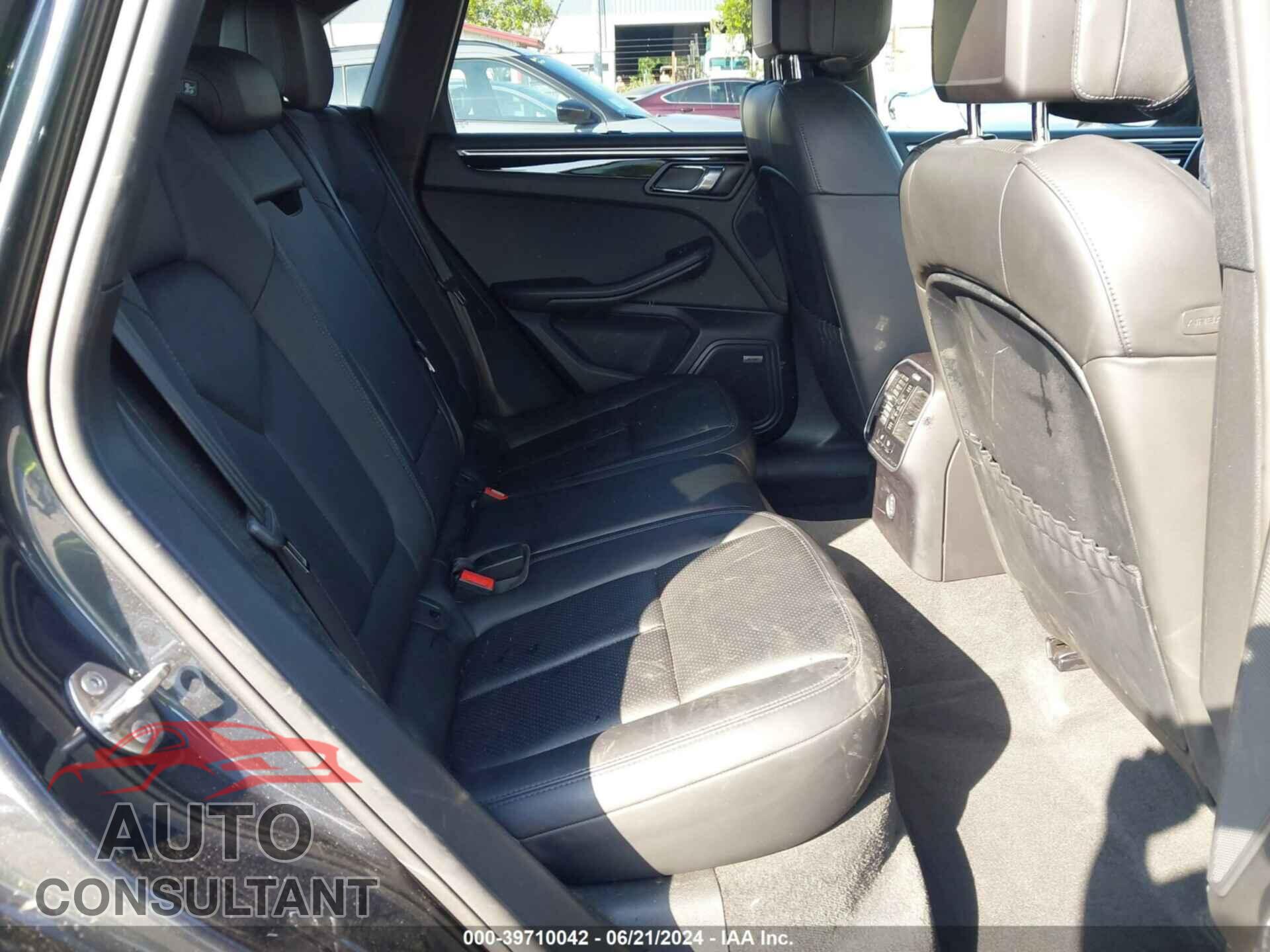 PORSCHE MACAN 2017 - WP1AB2A59HLB19856