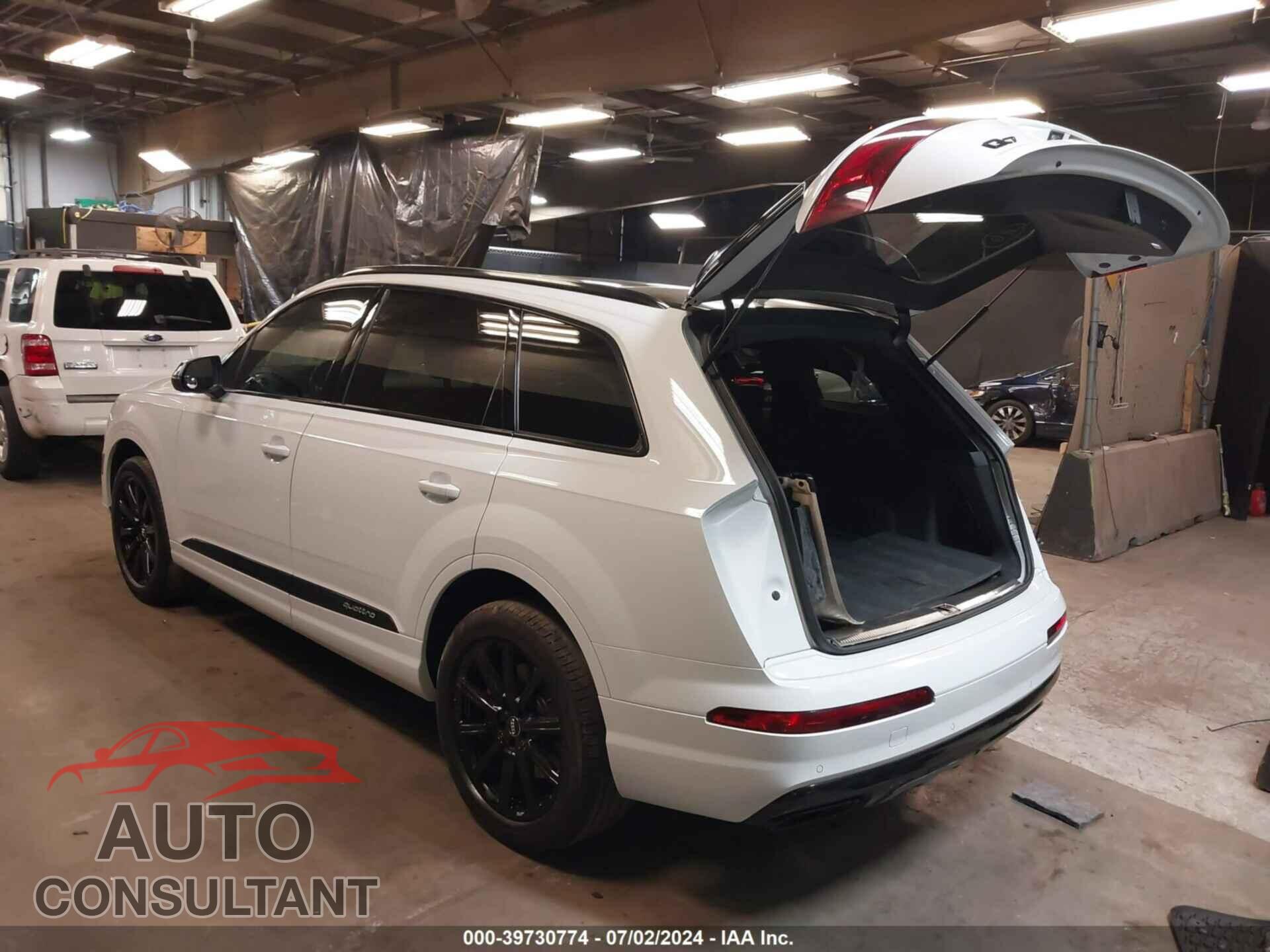 AUDI Q7 2019 - WA1AAAF79KD046945
