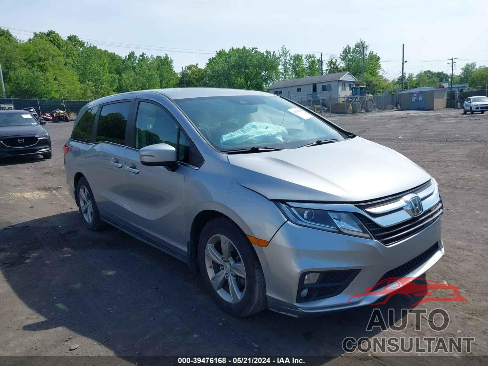 HONDA ODYSSEY 2018 - 5FNRL6H71JB059189