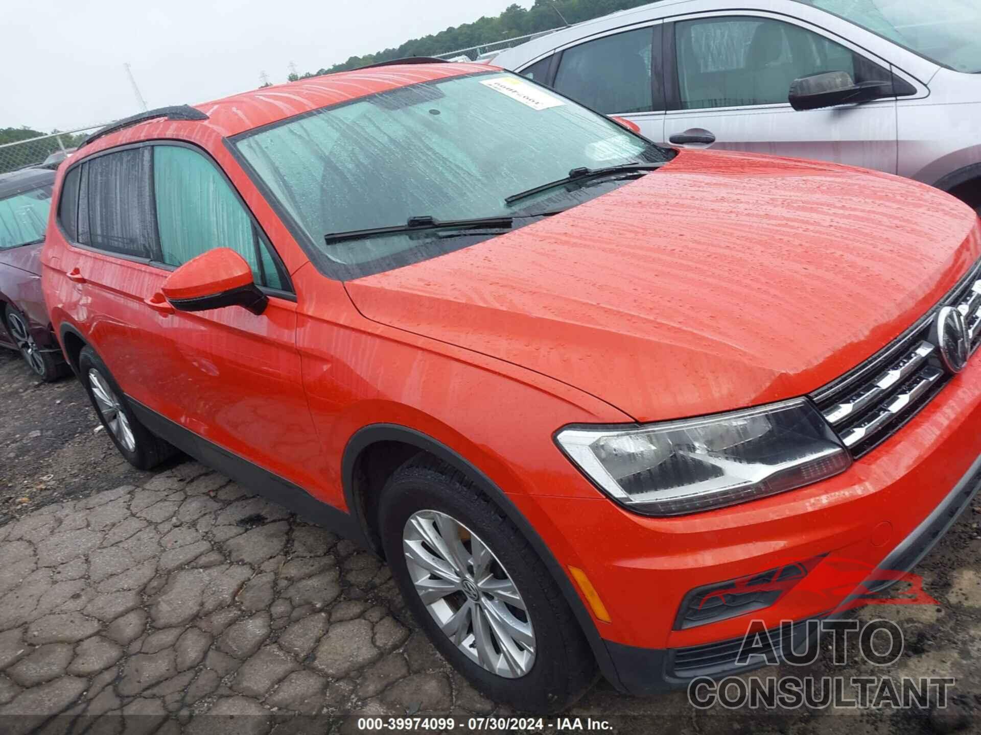 VOLKSWAGEN TIGUAN 2018 - 3VV1B7AX0JM075252