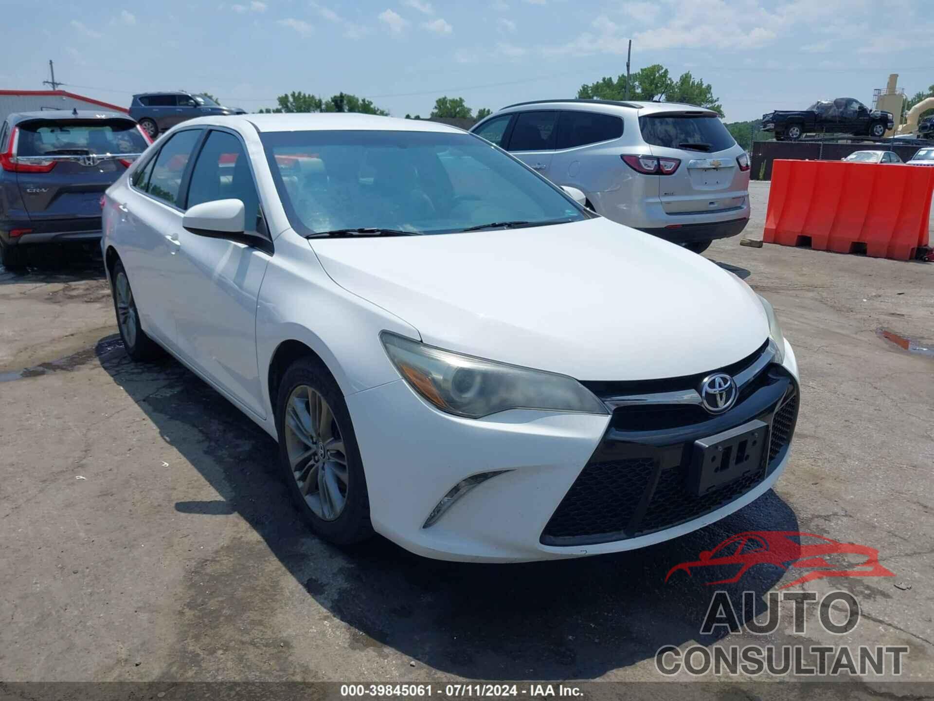 TOYOTA CAMRY 2016 - 4T1BF1FK5GU166227