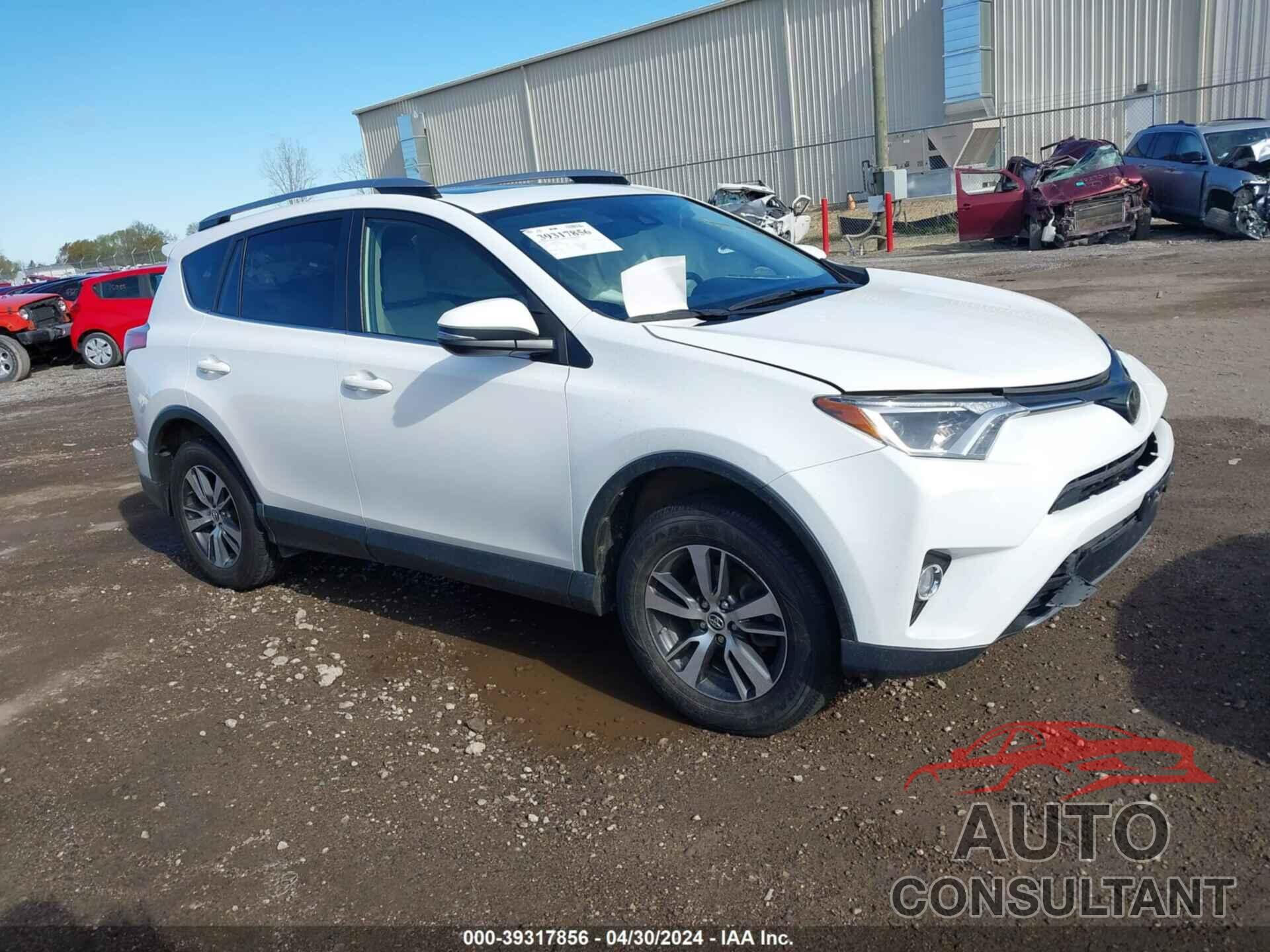 TOYOTA RAV4 2017 - JTMRFREV1HJ165494