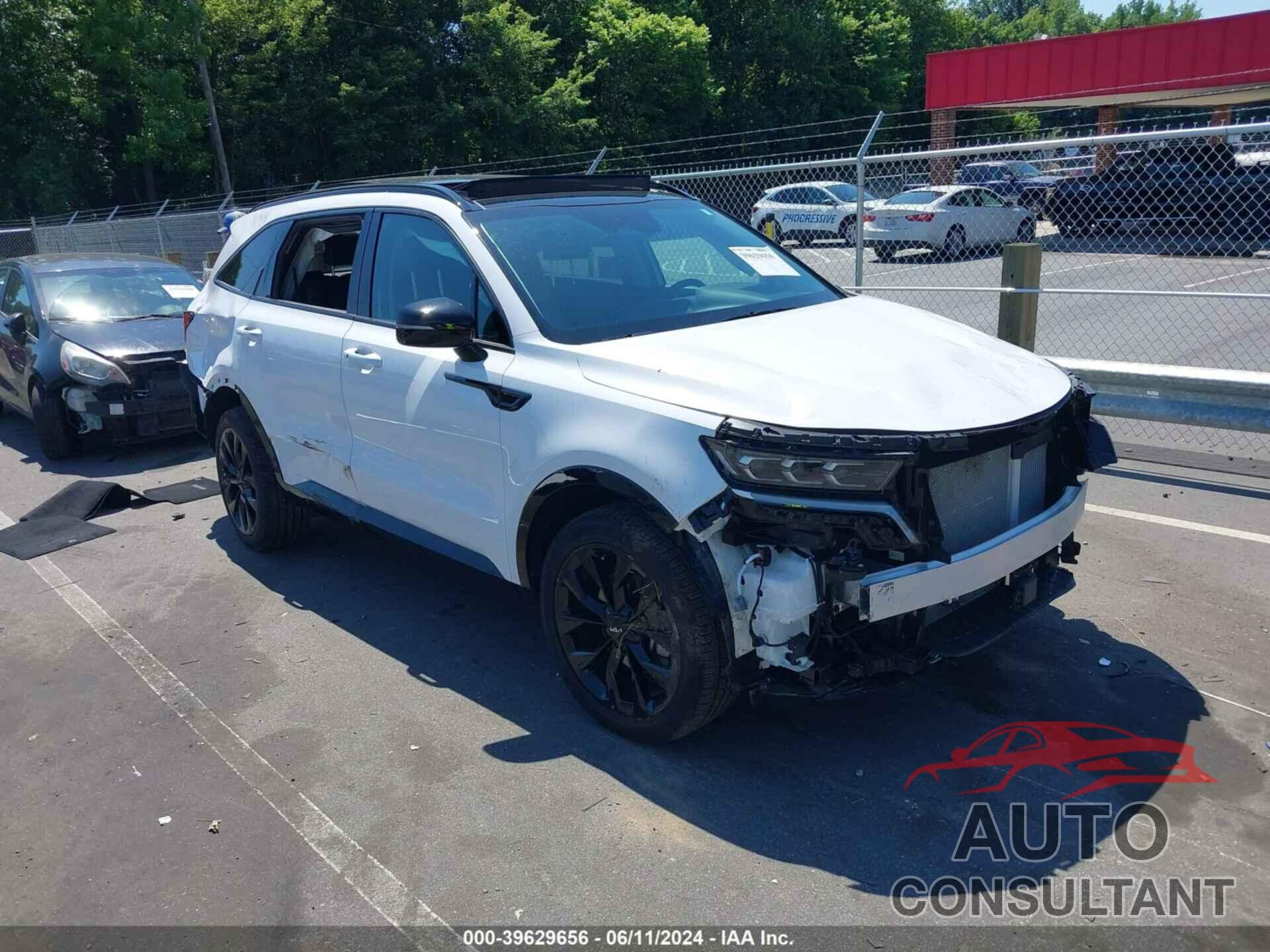 KIA SORENTO 2023 - 5XYRKDLF1PG212970