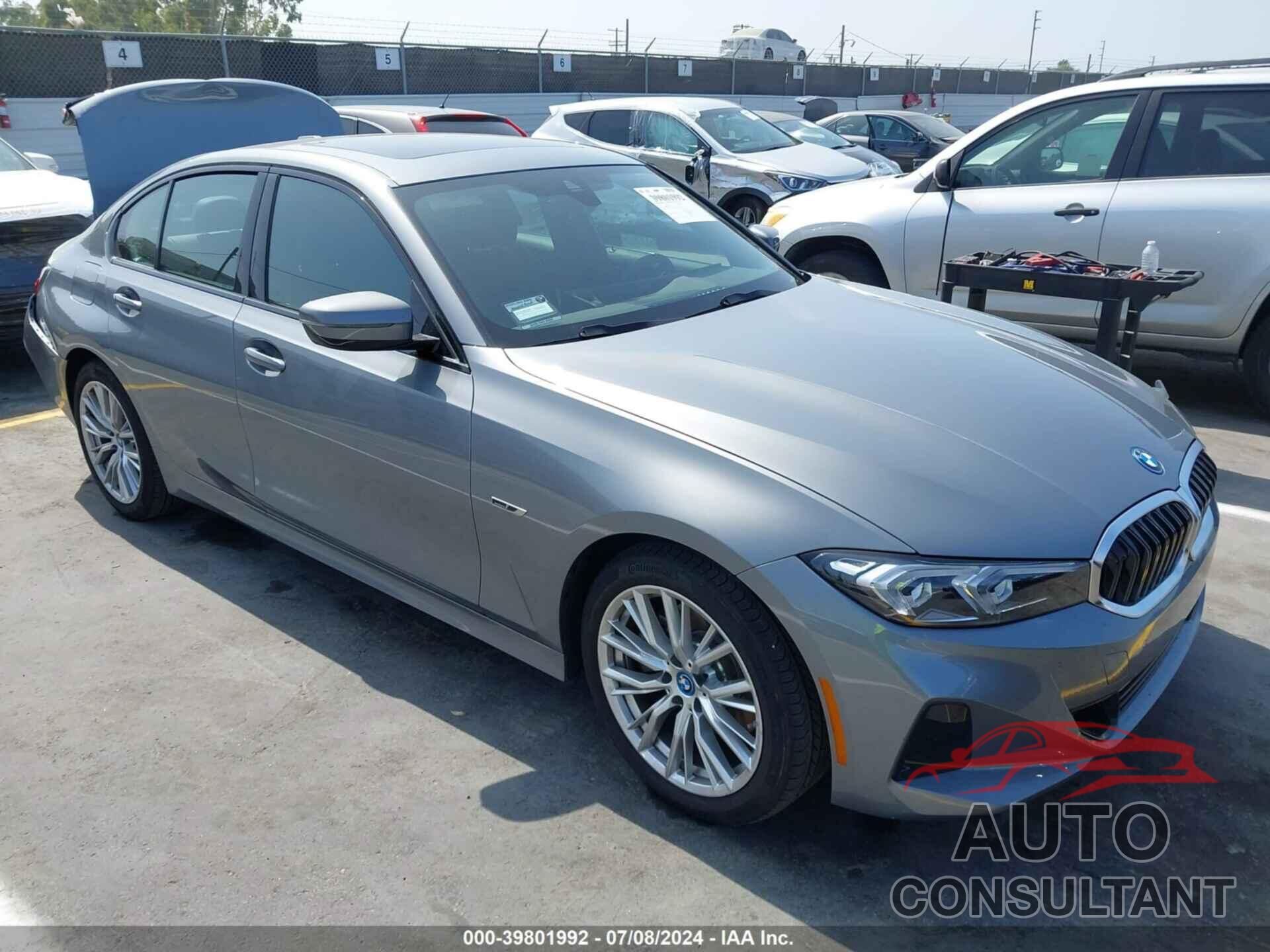 BMW 3 SERIES 2023 - 3MW39FF0XP8D03376