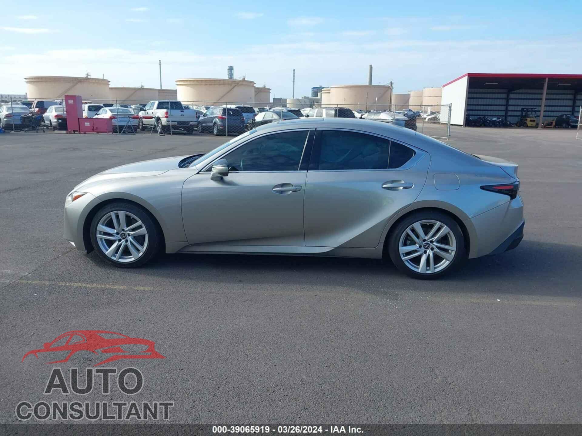 LEXUS IS 300 2021 - JTHCA1D22M5114987