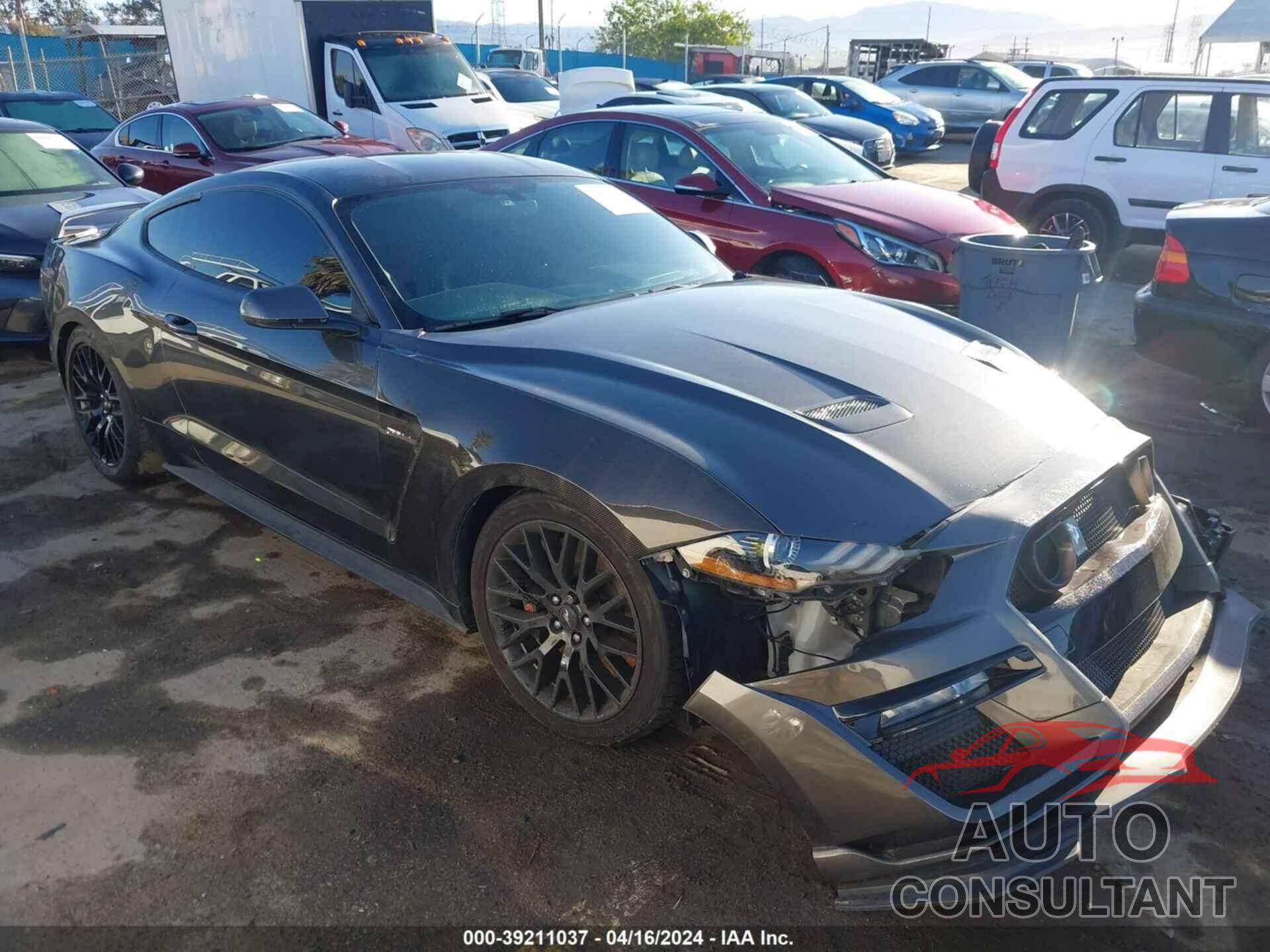 FORD MUSTANG 2018 - 1FA6P8CF1J5114121