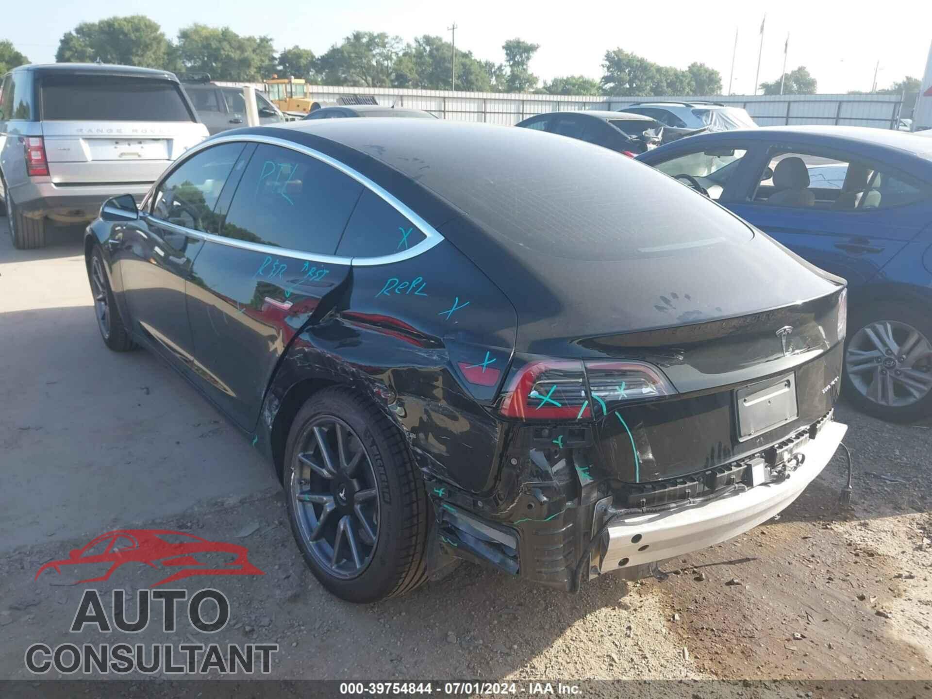 TESLA MODEL 3 2020 - 5YJ3E1EB6LF663075