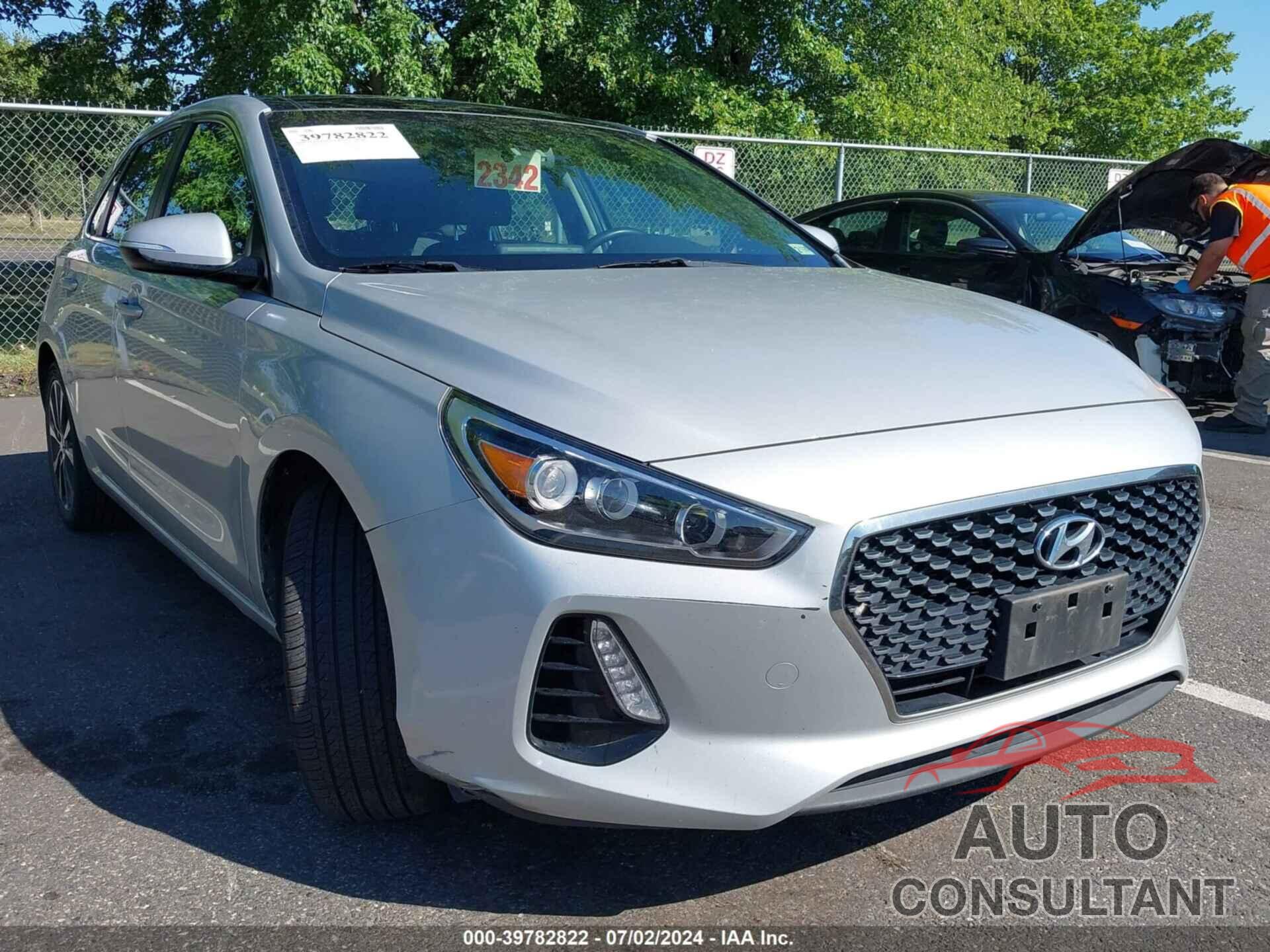 HYUNDAI ELANTRA GT 2018 - KMHH35LE6JU021312