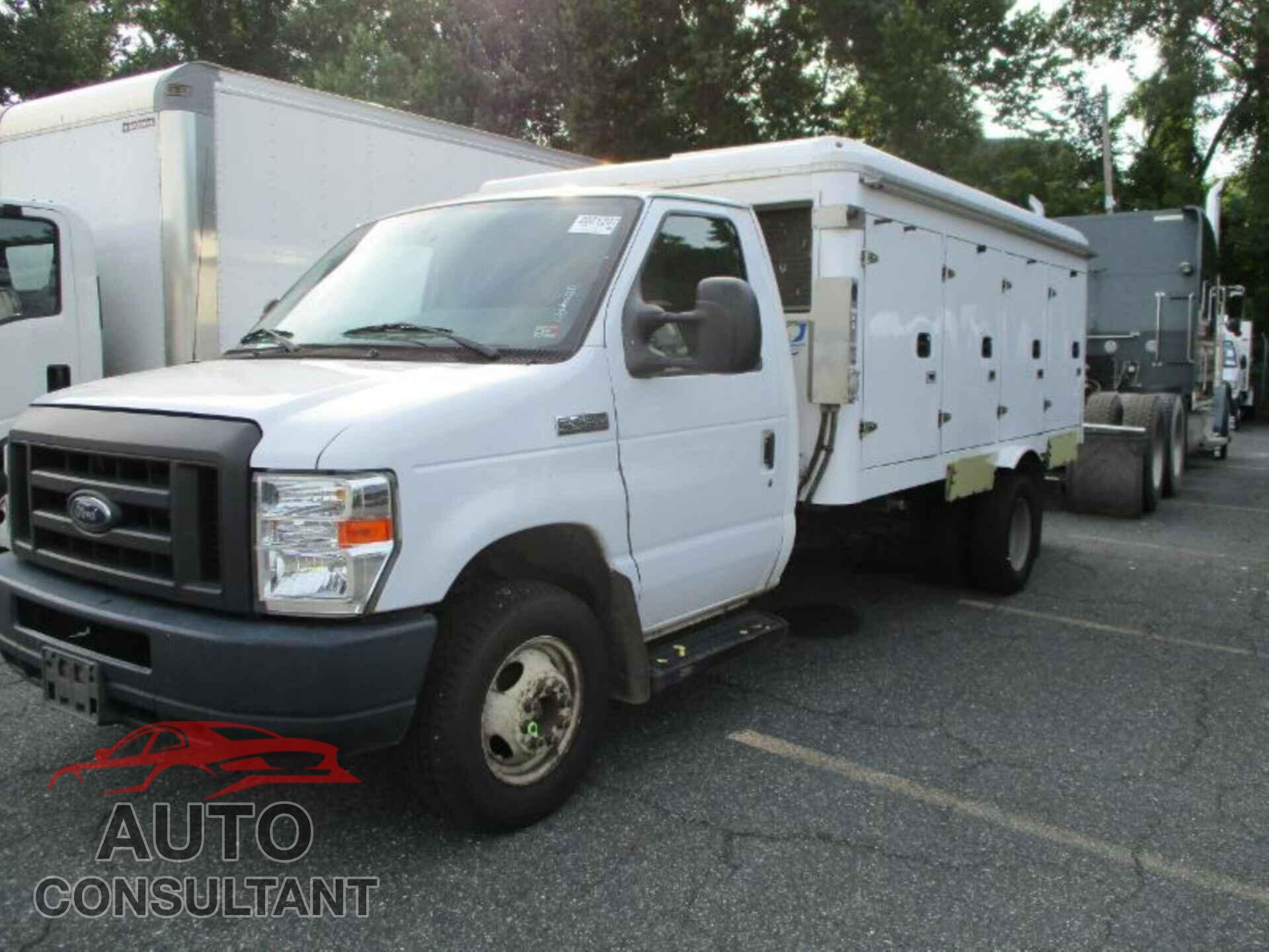 FORD ECONOLINE 2017 - 1FDXE4FS2HDC68614