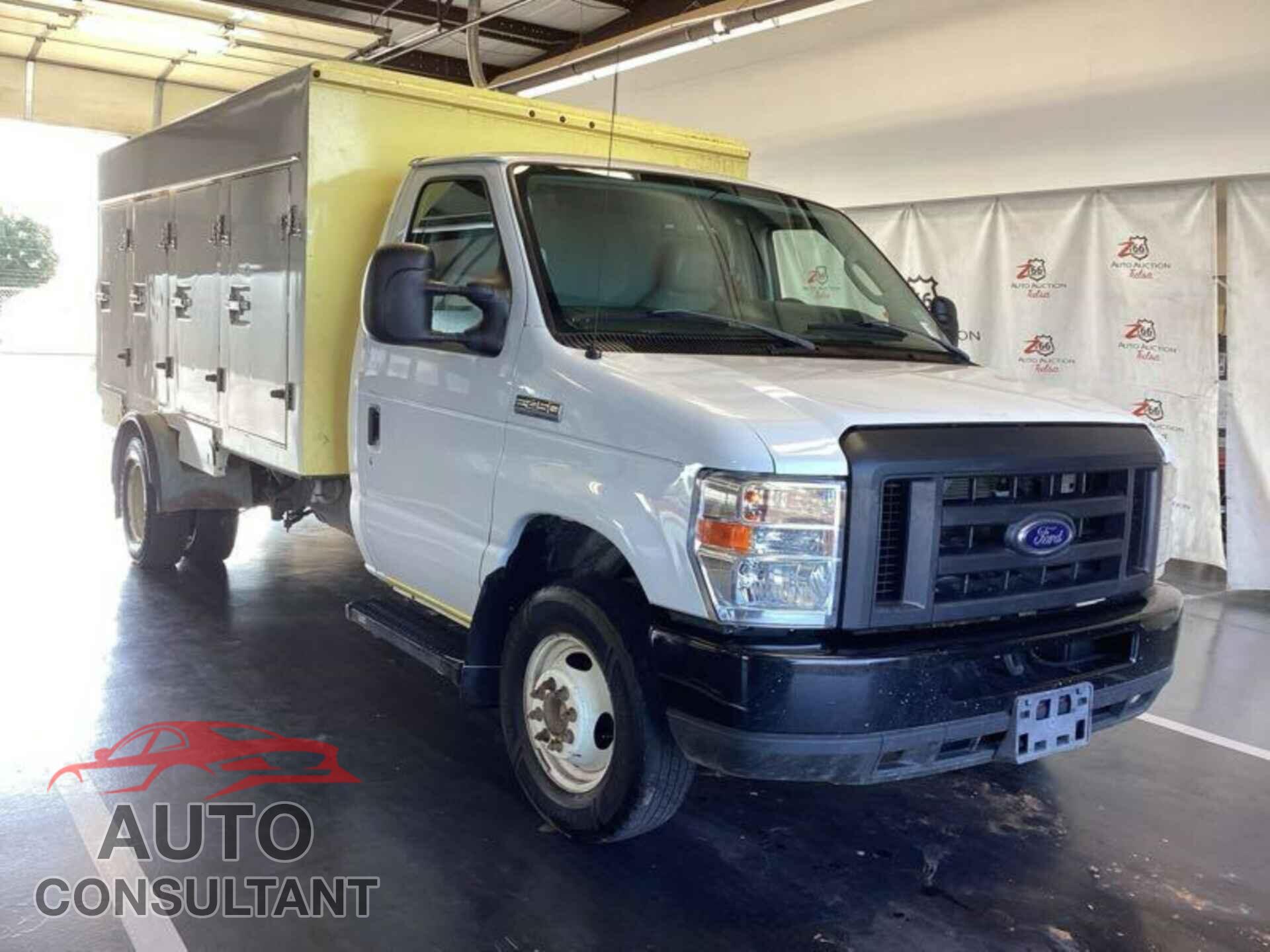 FORD ECONOLINE 2017 - 1FDXE4FS0HDC69034