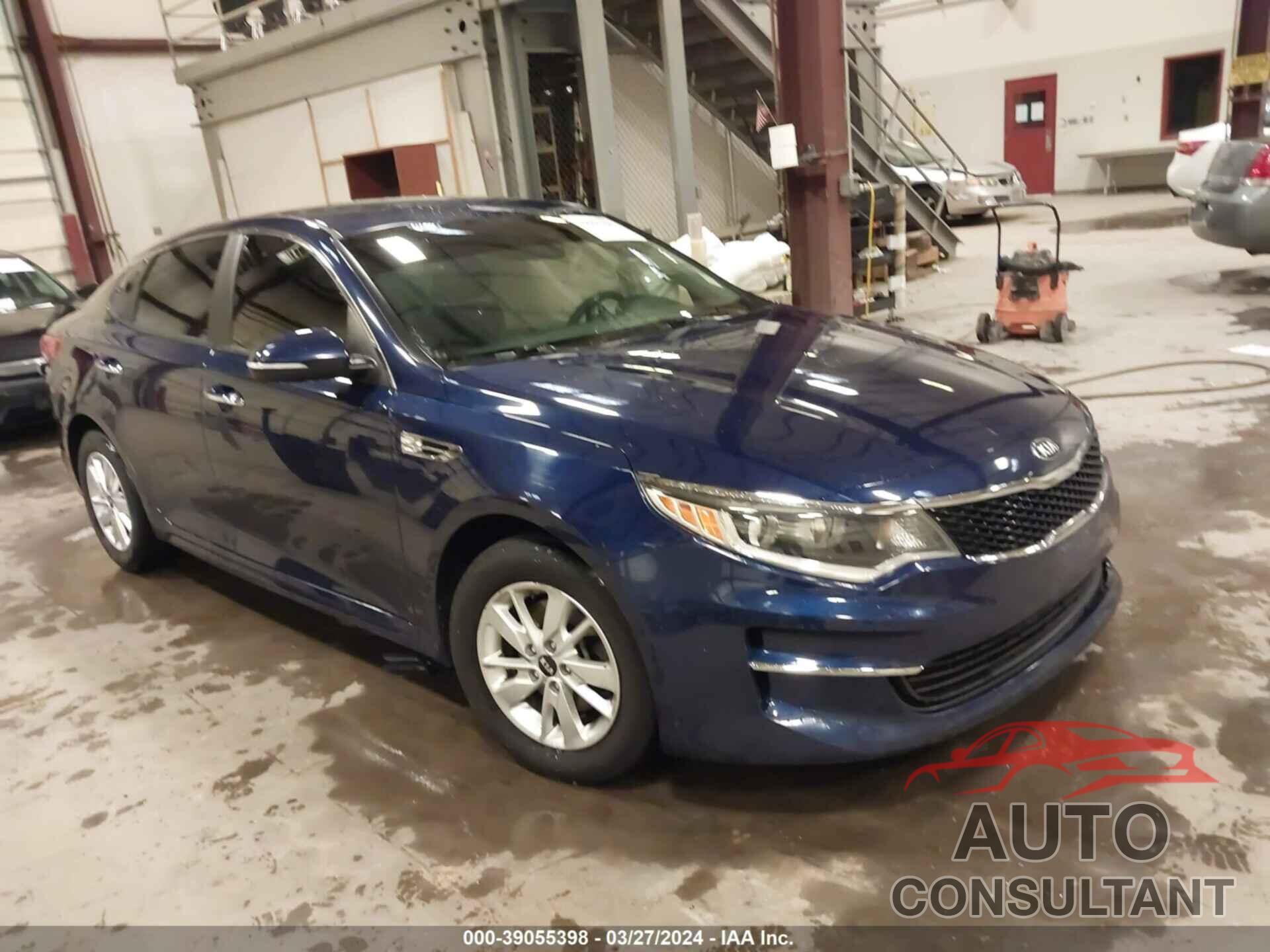 KIA OPTIMA 2018 - 5XXGT4L36JG181477