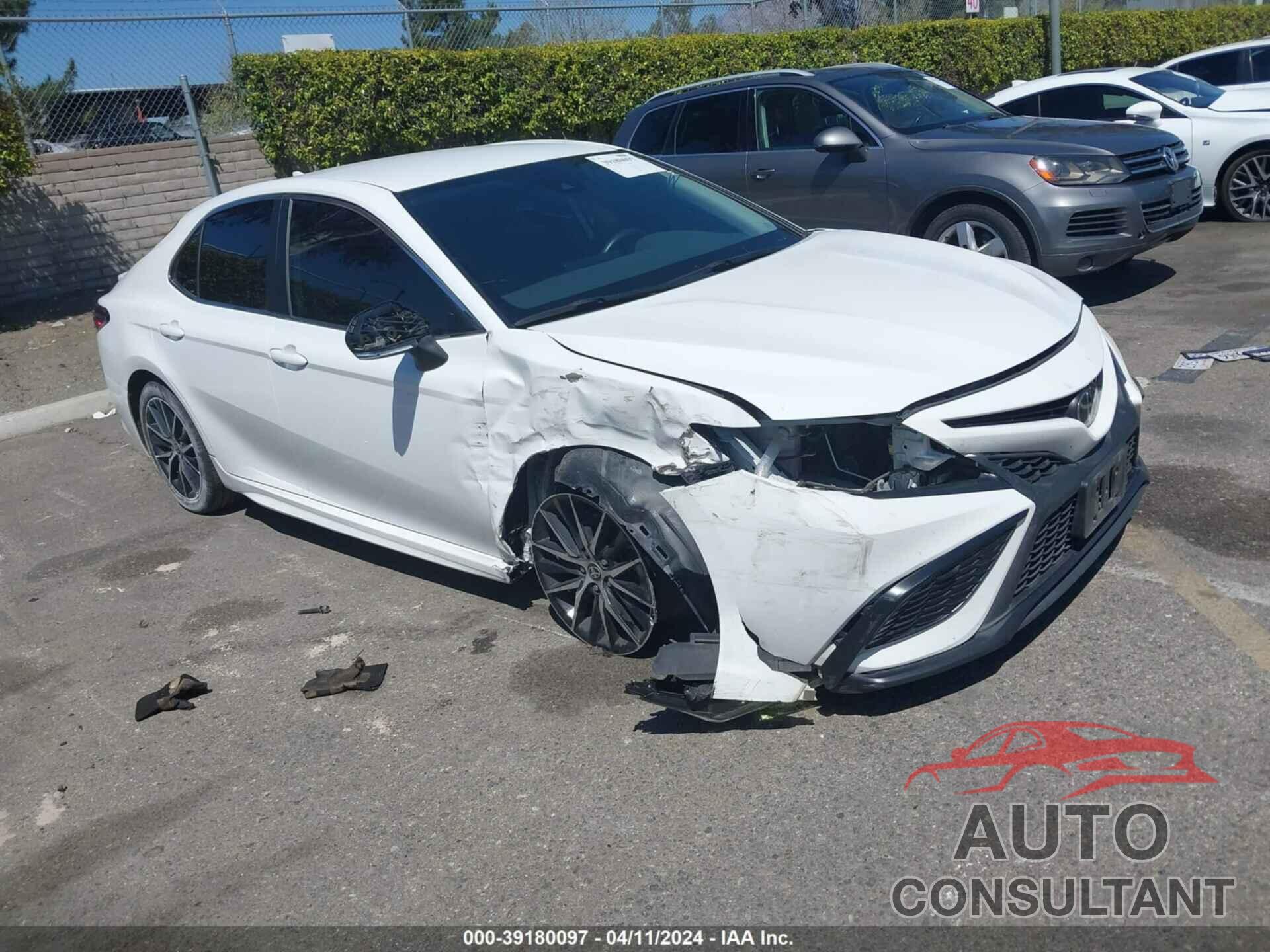 TOYOTA CAMRY 2022 - 4T1G11AK1NU691276