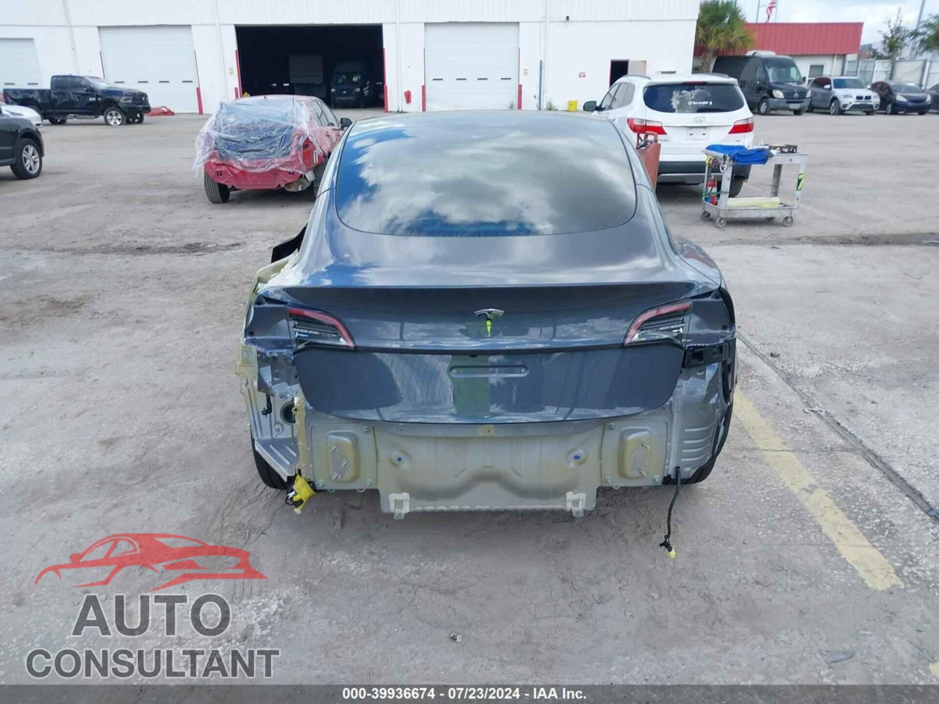 TESLA MODEL 3 2023 - 5YJ3E1EA7PF502702