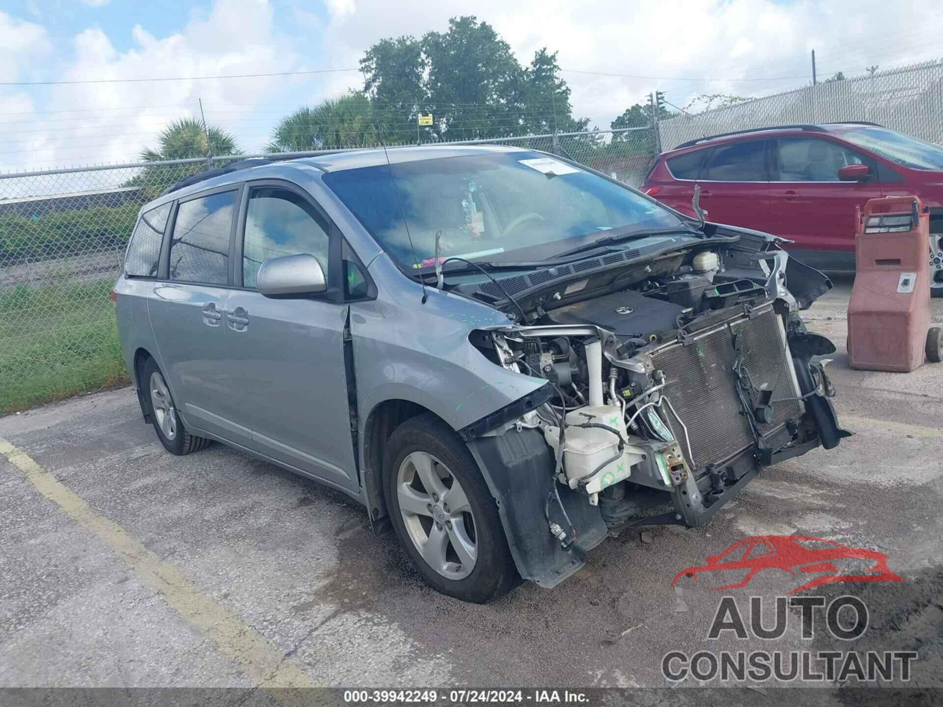 TOYOTA SIENNA 2014 - 5TDKK3DC8ES448581