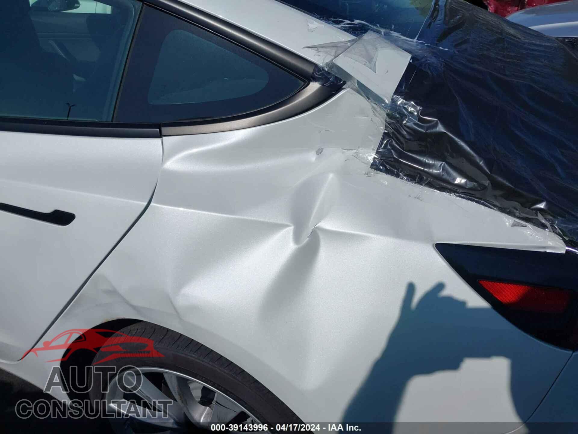 TESLA MODEL 3 2021 - 5YJ3E1EA0MF921809