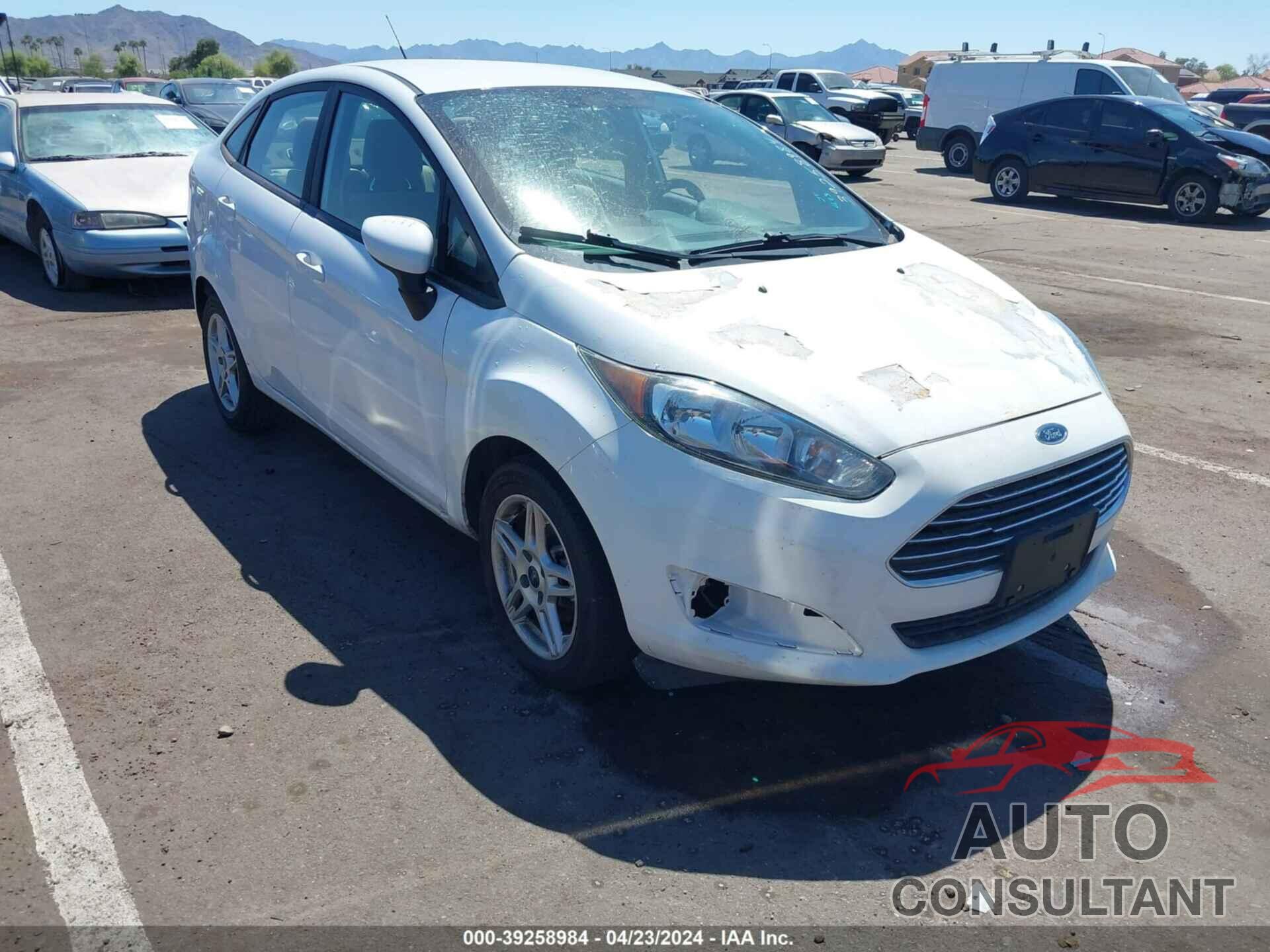 FORD FIESTA 2018 - 3FADP4BJ3JM106487