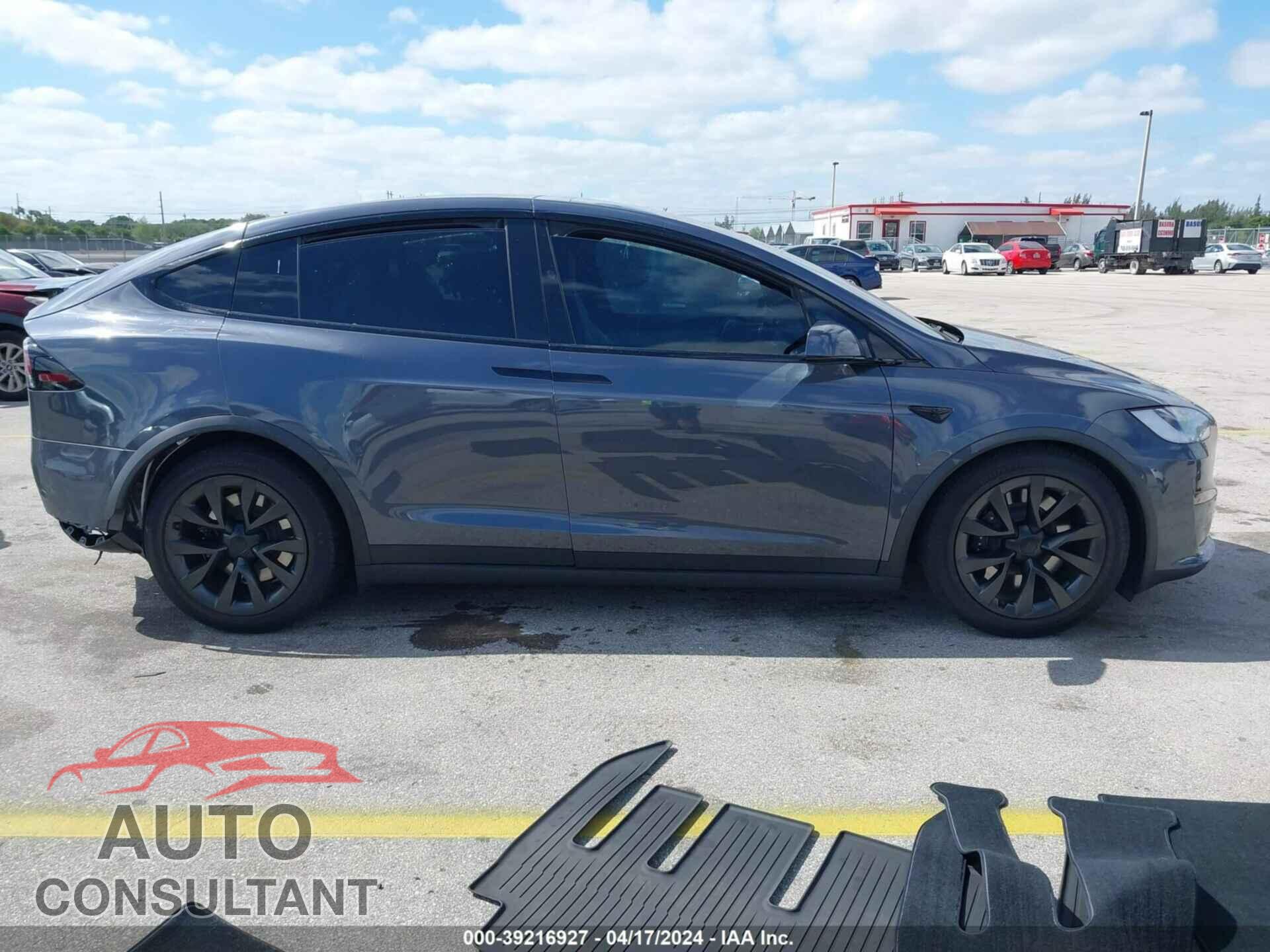 TESLA MODEL X 2023 - 7SAXCAE50PF401496