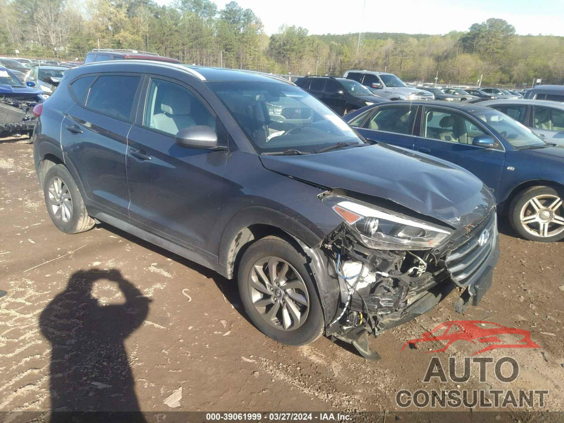 HYUNDAI TUCSON 2018 - KM8J3CA44JU730451