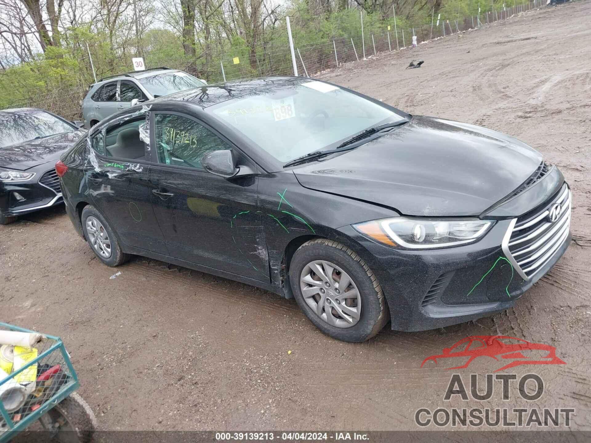 HYUNDAI ELANTRA 2017 - KMHD74LF2HU176391