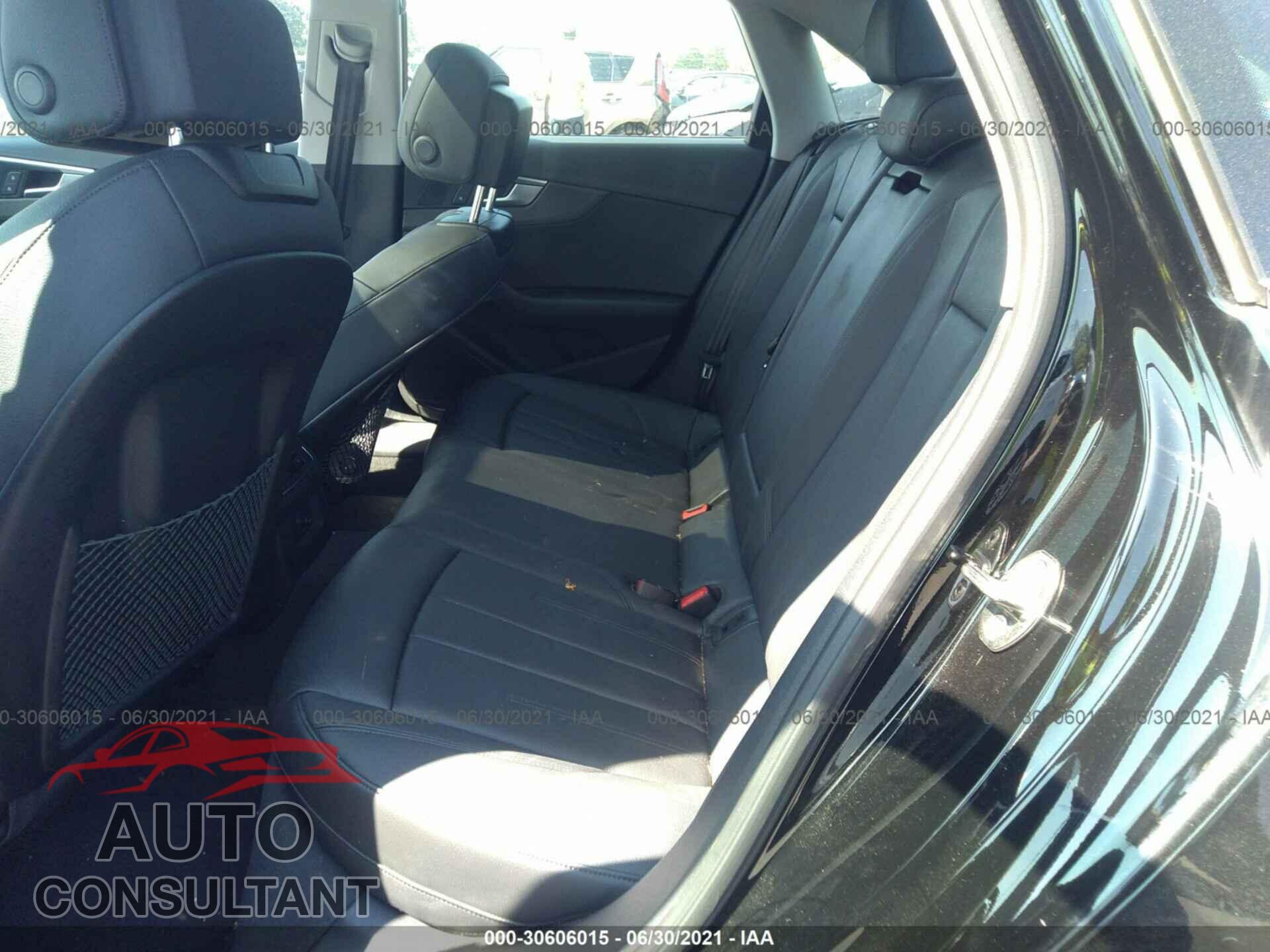 AUDI A4 2019 - WAUDNAF46KA087724