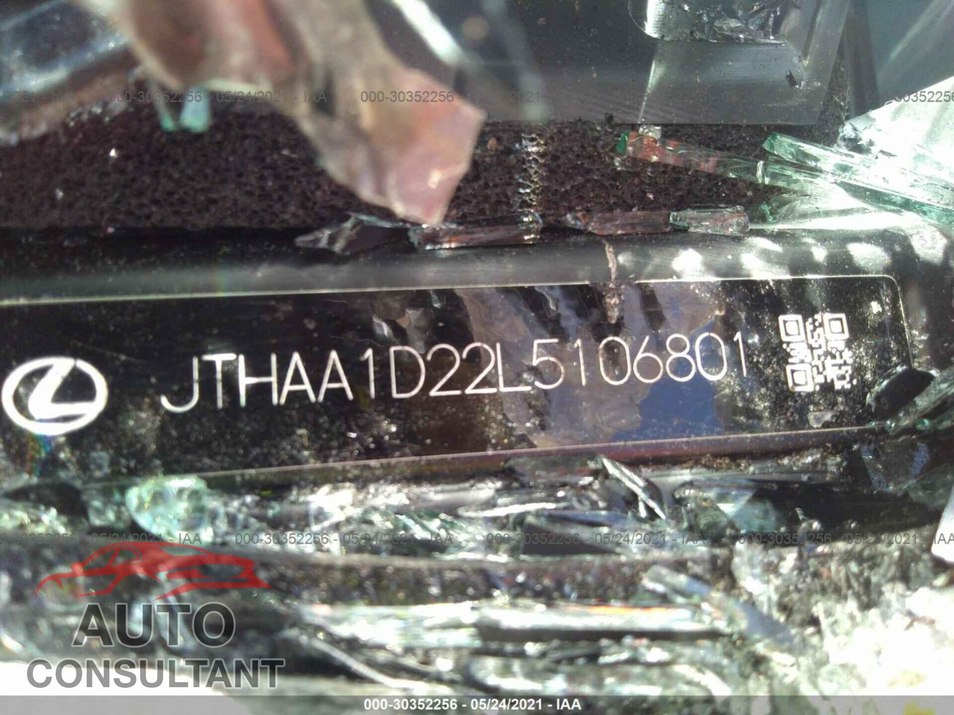 LEXUS IS 2020 - JTHAA1D22L5106801