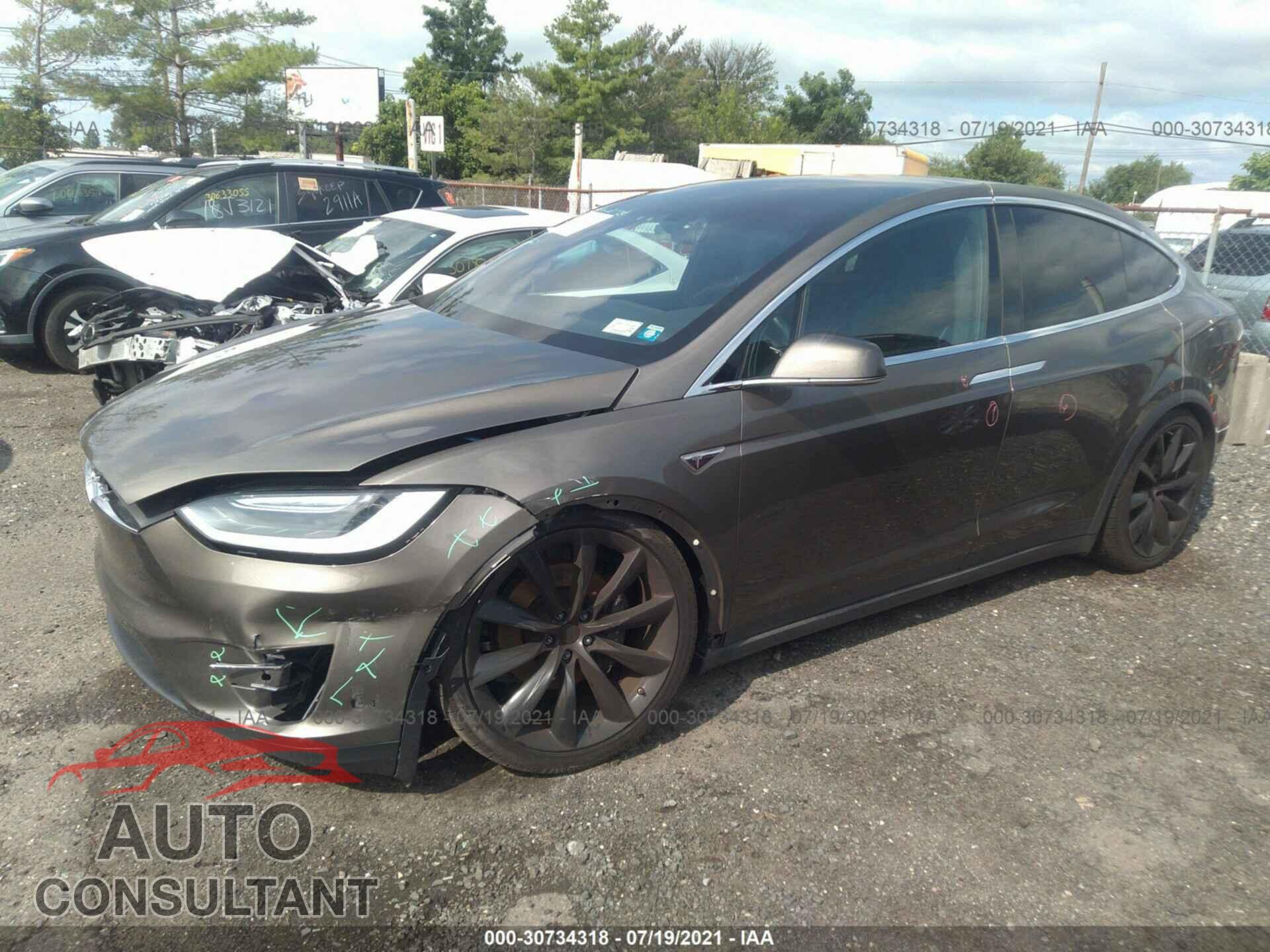 TESLA MODEL X 2016 - 5YJXCAE28GF016495
