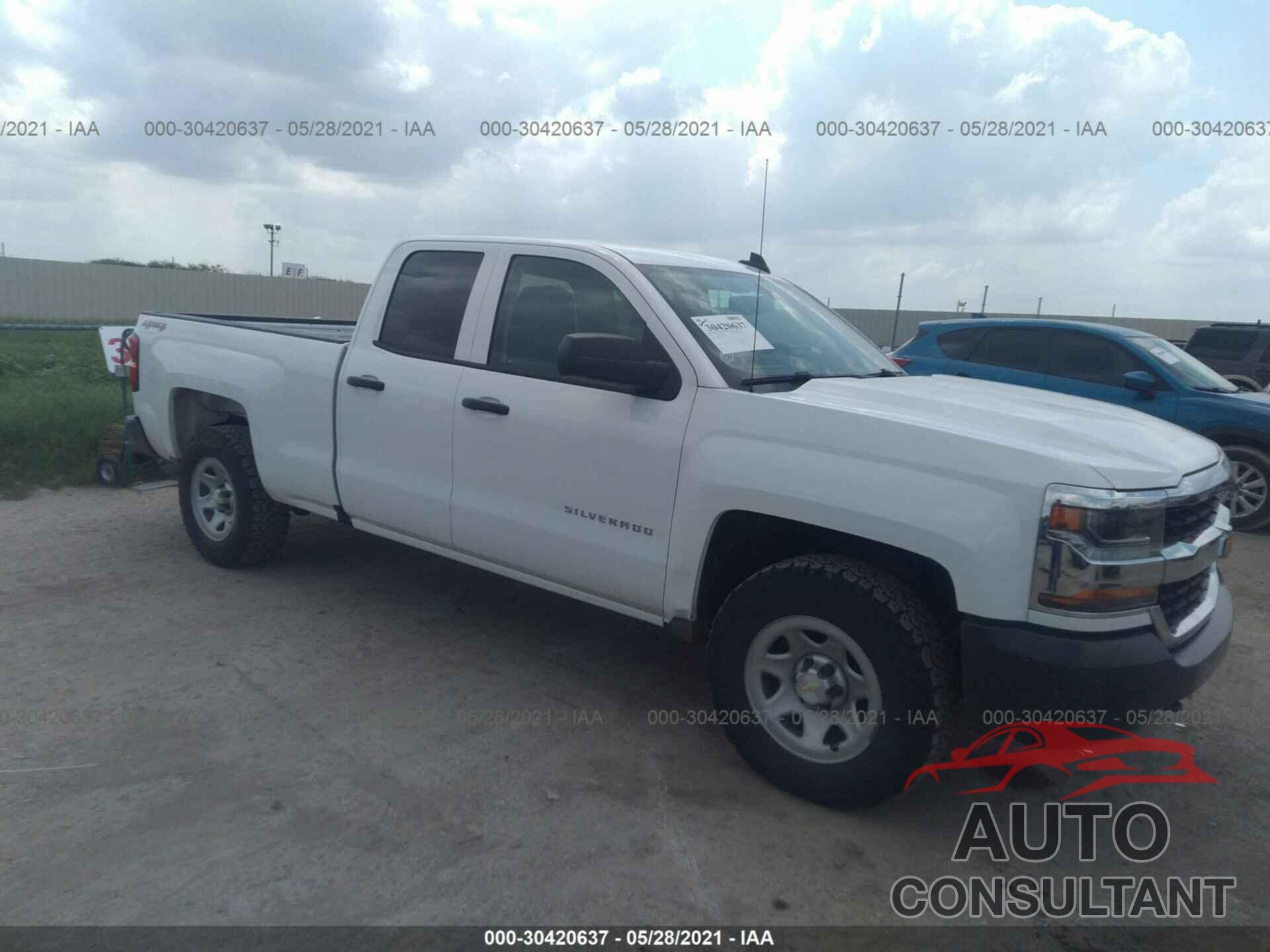CHEVROLET SILVERADO 1500 2017 - 1GCVKNEC9HZ405698