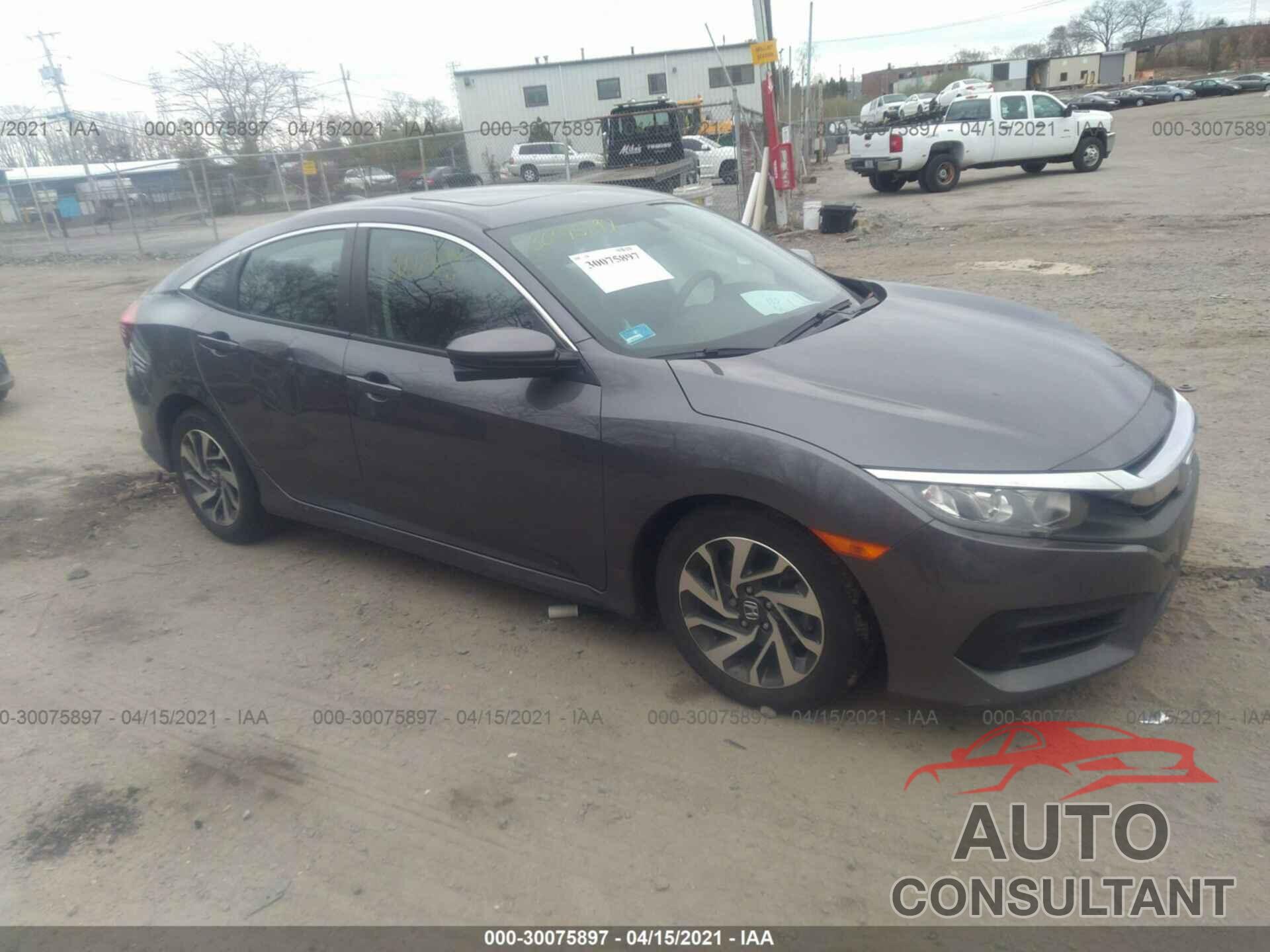 HONDA CIVIC SEDAN 2018 - 2HGFC2F76JH517299