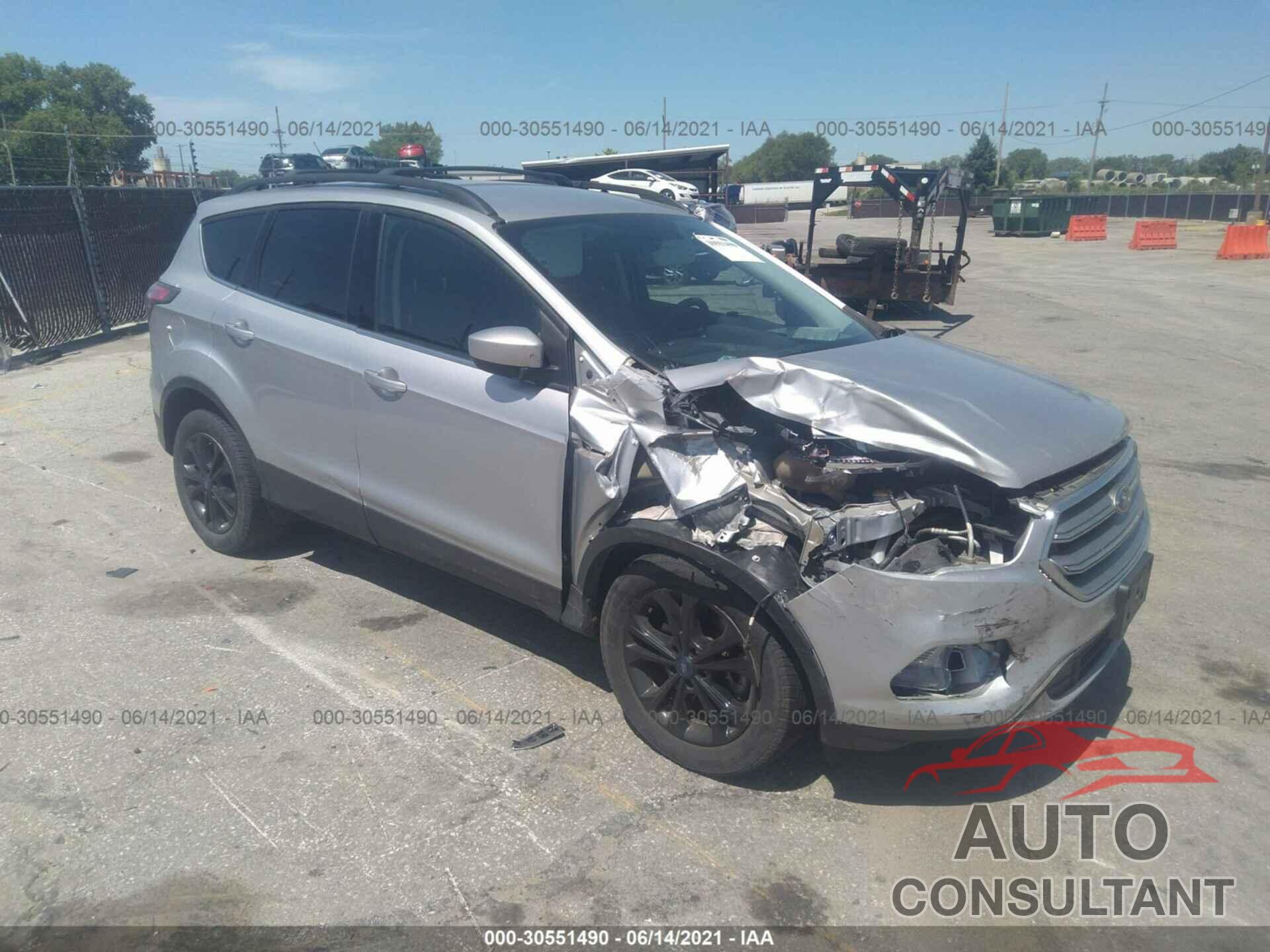 FORD ESCAPE 2017 - 1FMCU9G93HUA13934