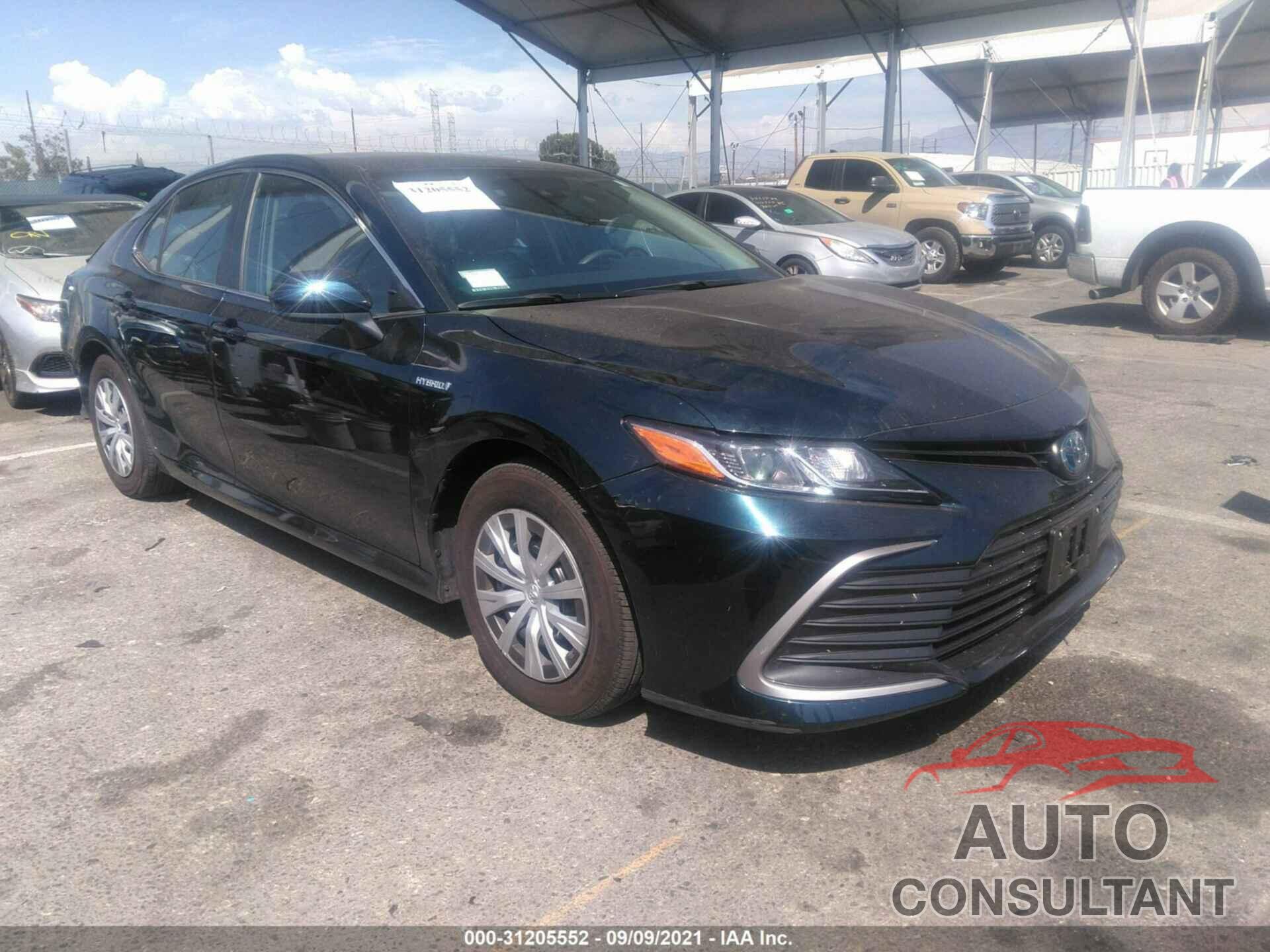 TOYOTA CAMRY 2021 - 4T1C31AKXMU550603