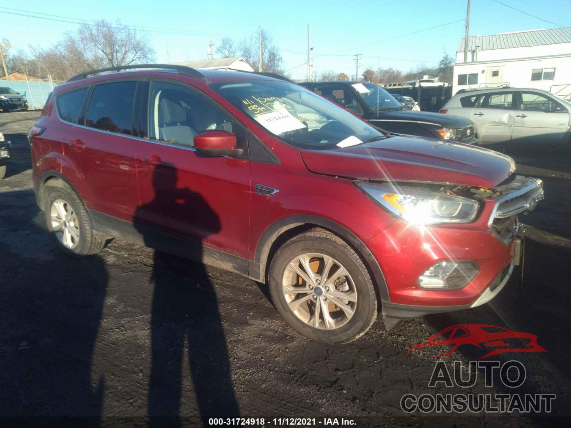 FORD ESCAPE 2017 - 1FMCU9GD5HUC36805