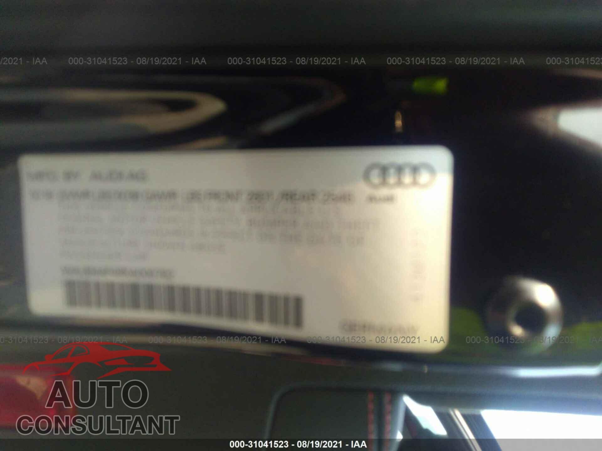 AUDI S4 2019 - WAUB4AF48KA006782