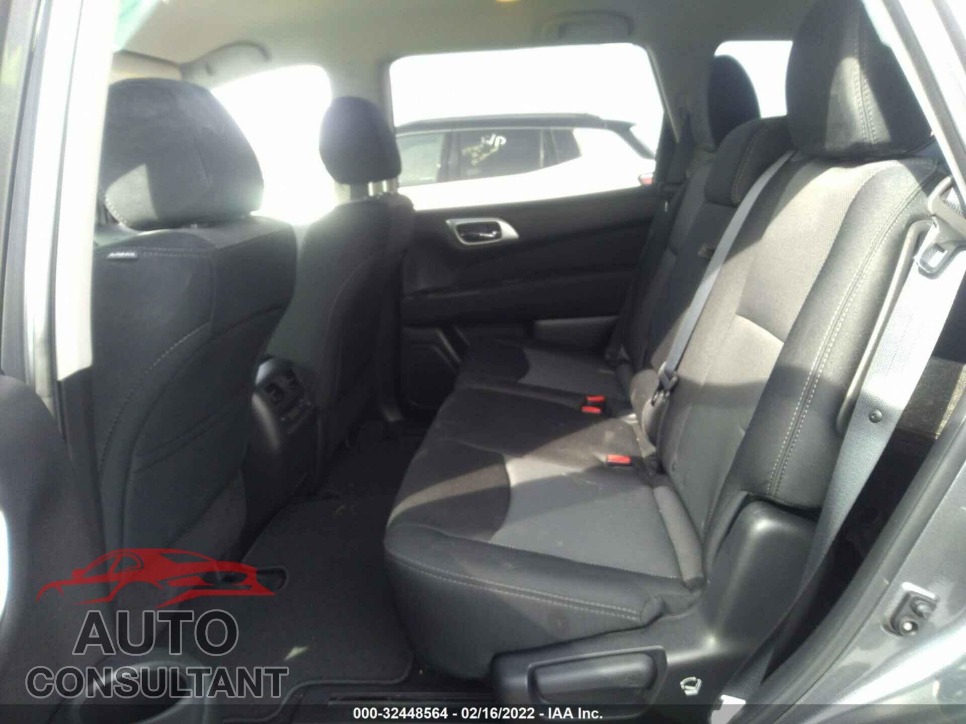 NISSAN PATHFINDER 2017 - 5N1DR2MM5HC677910
