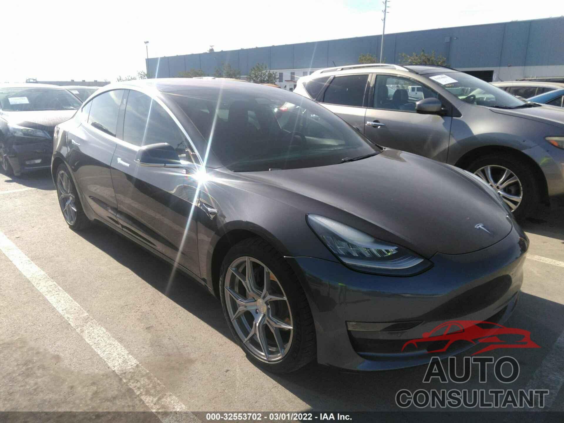TESLA MODEL 3 2018 - 5YJ3E1EB3JF065958