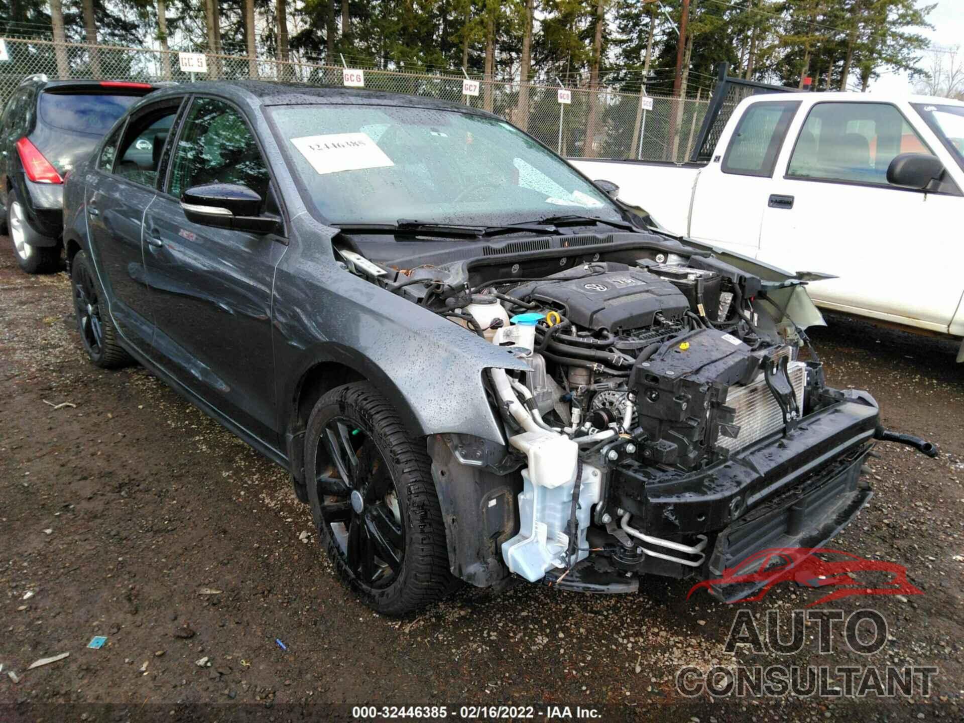 VOLKSWAGEN JETTA 2018 - 3VWD17AJ9JM251321