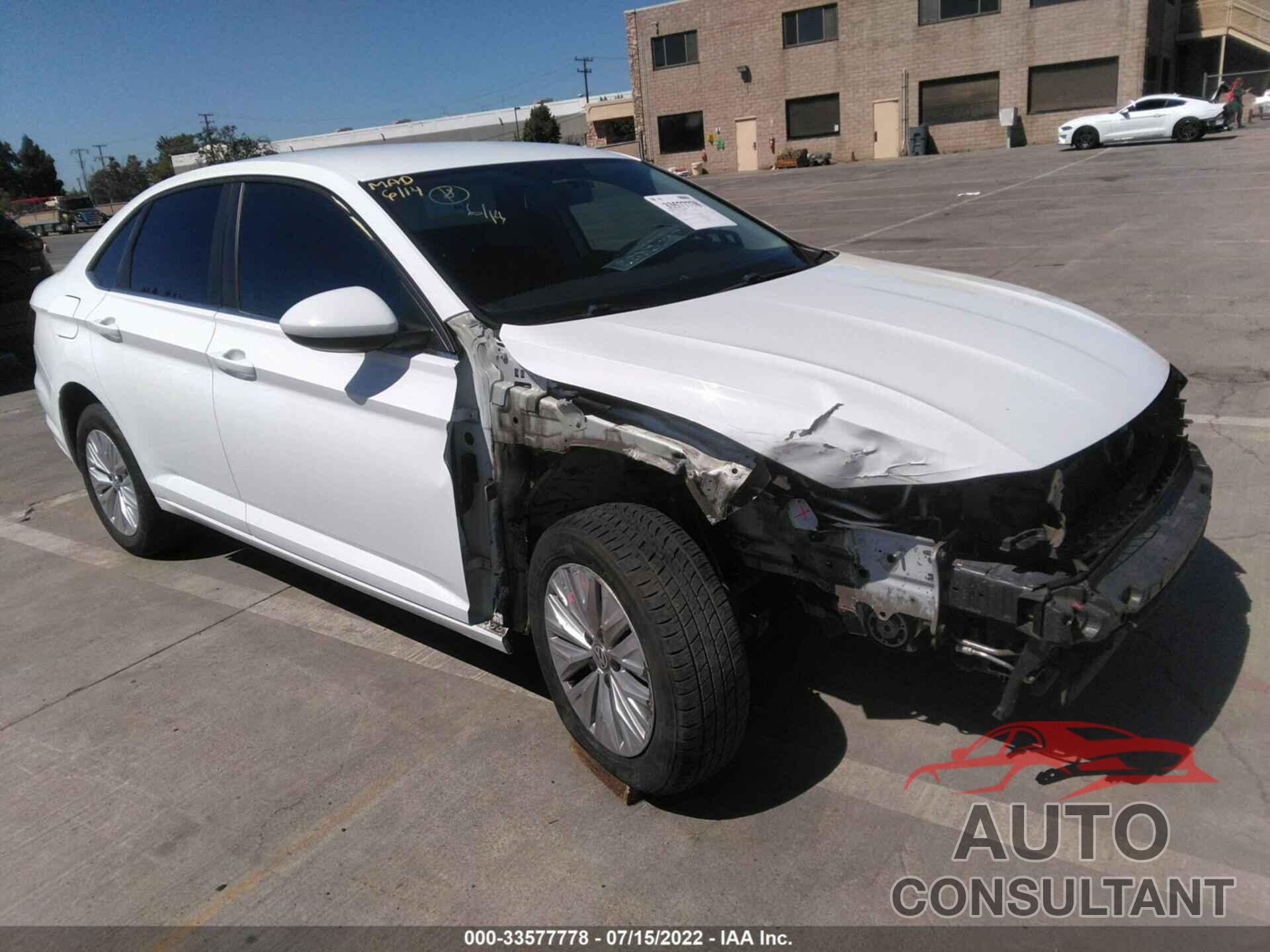 VOLKSWAGEN JETTA 2019 - 3VWC57BU7KM027474