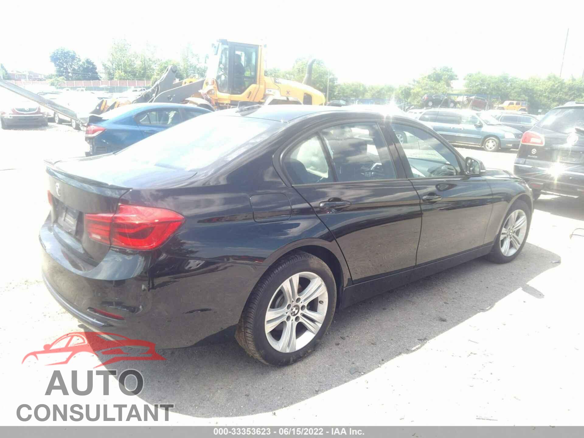 BMW 3 SERIES 2016 - WBA8E3G59GNU05176