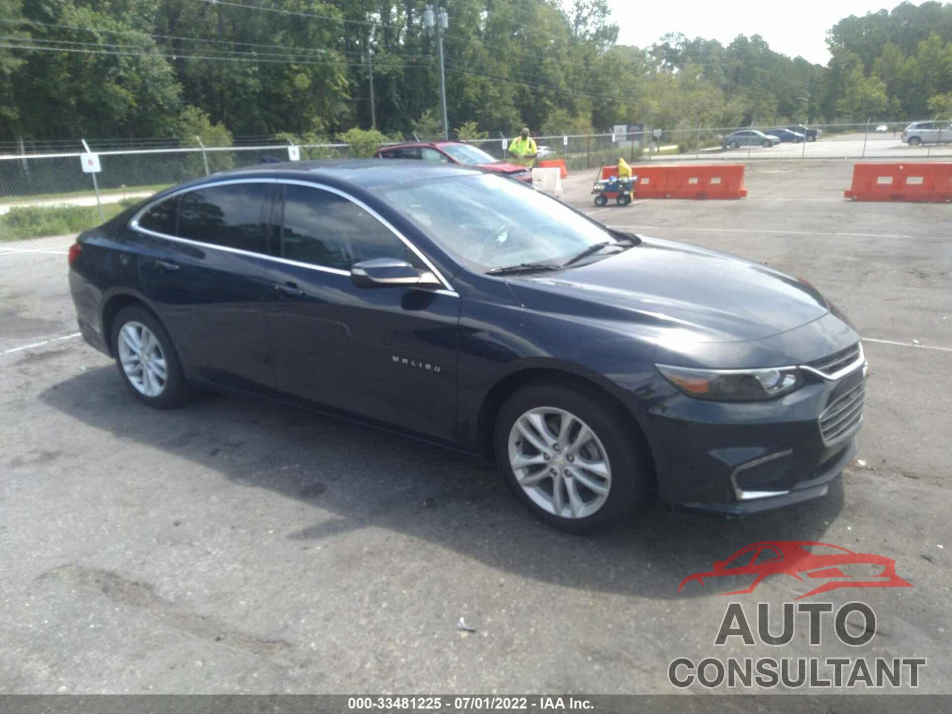 CHEVROLET MALIBU 2017 - 1G1ZE5ST8HF137489