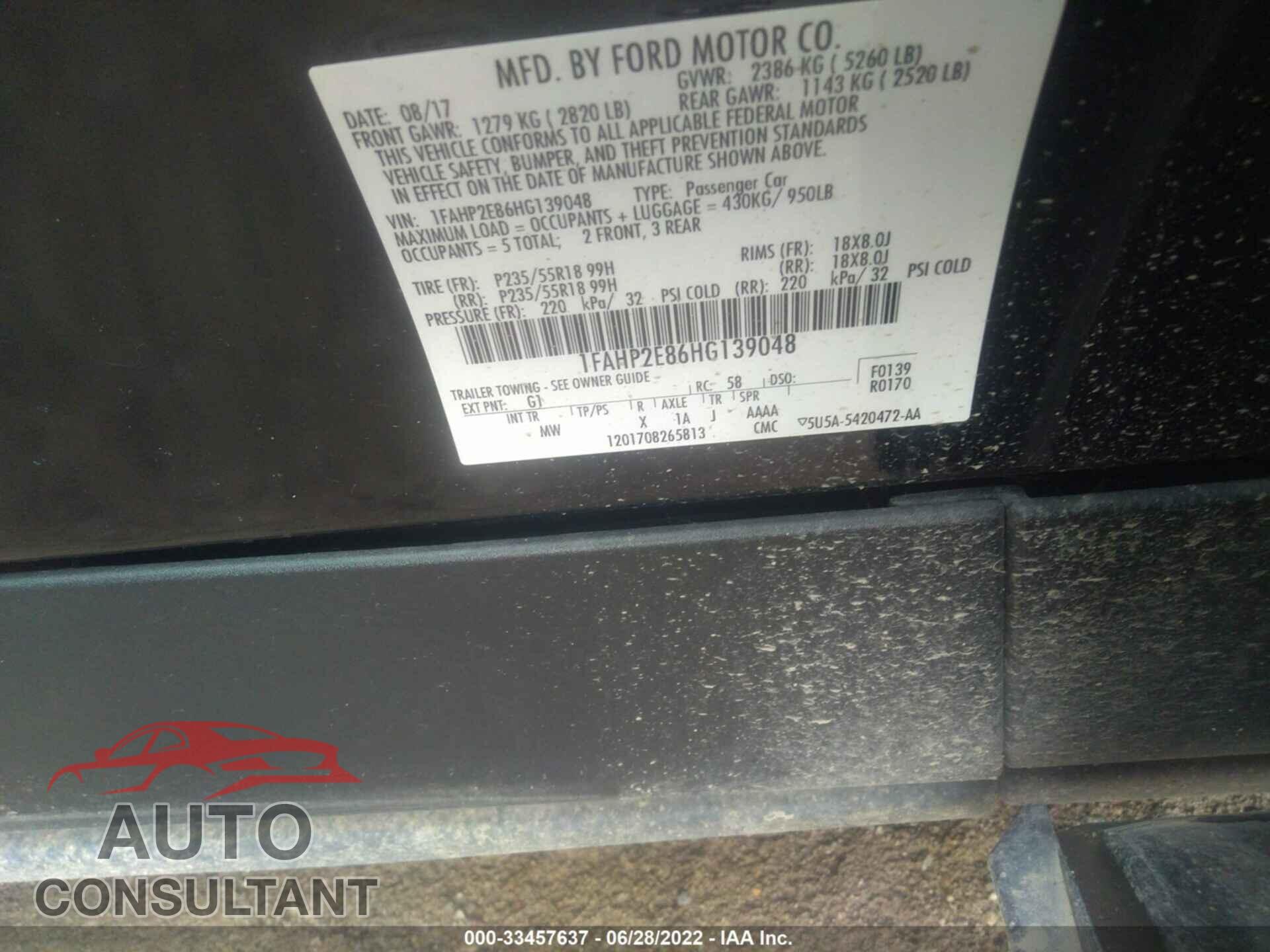 FORD TAURUS 2017 - 1FAHP2E86HG139048