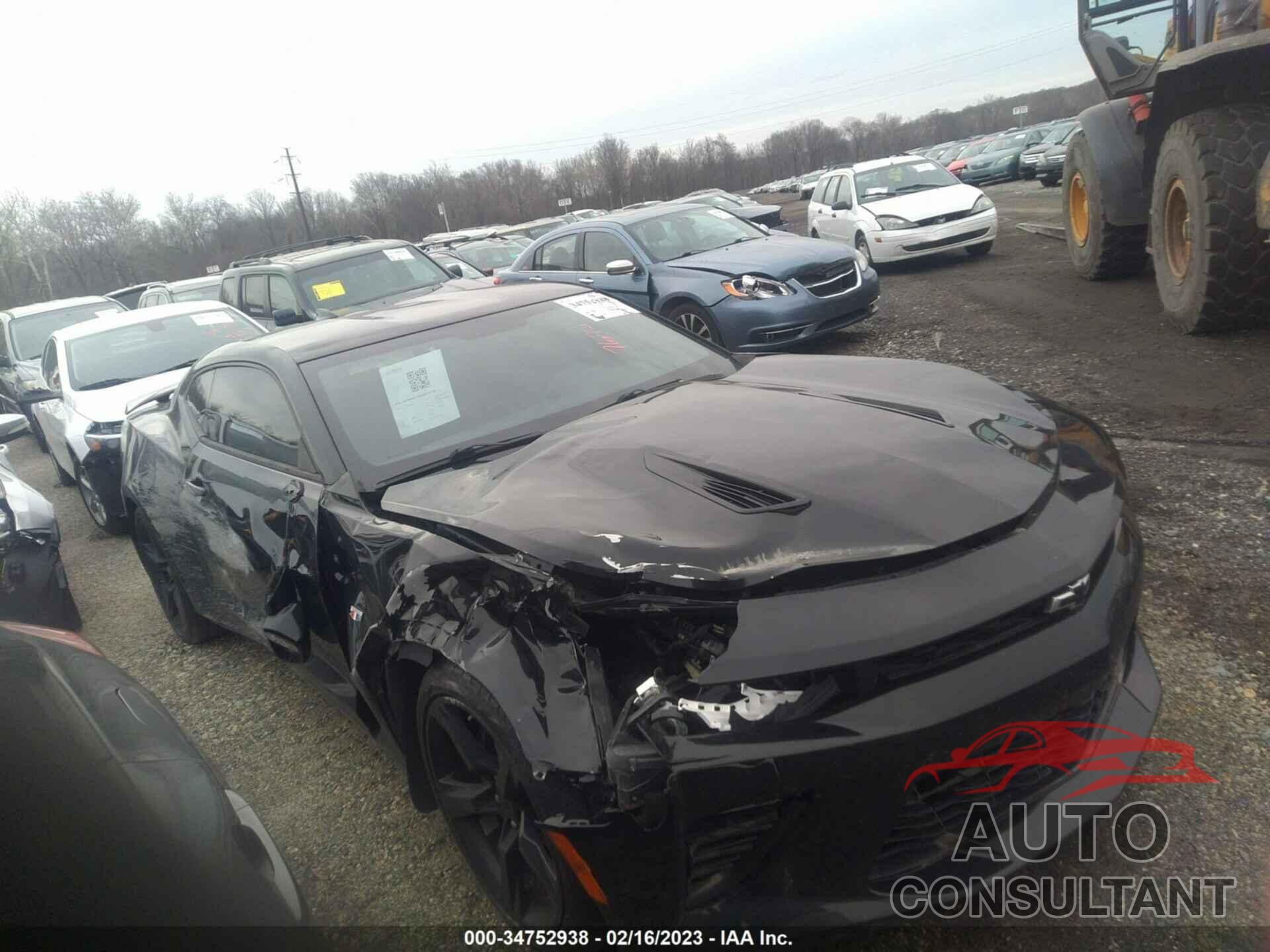 CHEVROLET CAMARO 2018 - 1G1FF1R78J0108777