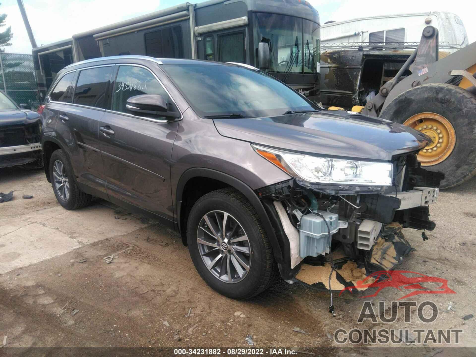 TOYOTA HIGHLANDER 2019 - 5TDJZRFH5KS581393