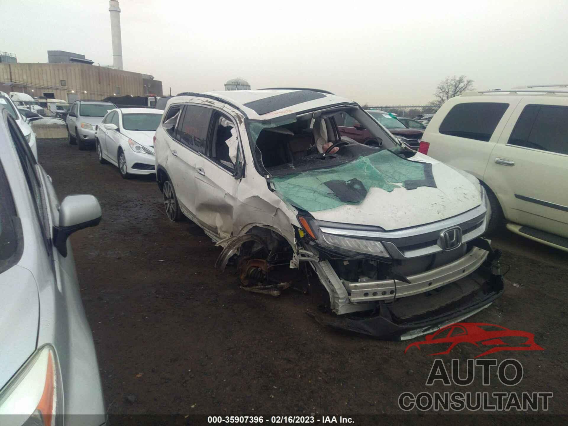 HONDA PILOT 2019 - 5FNYF6H6XKB010603