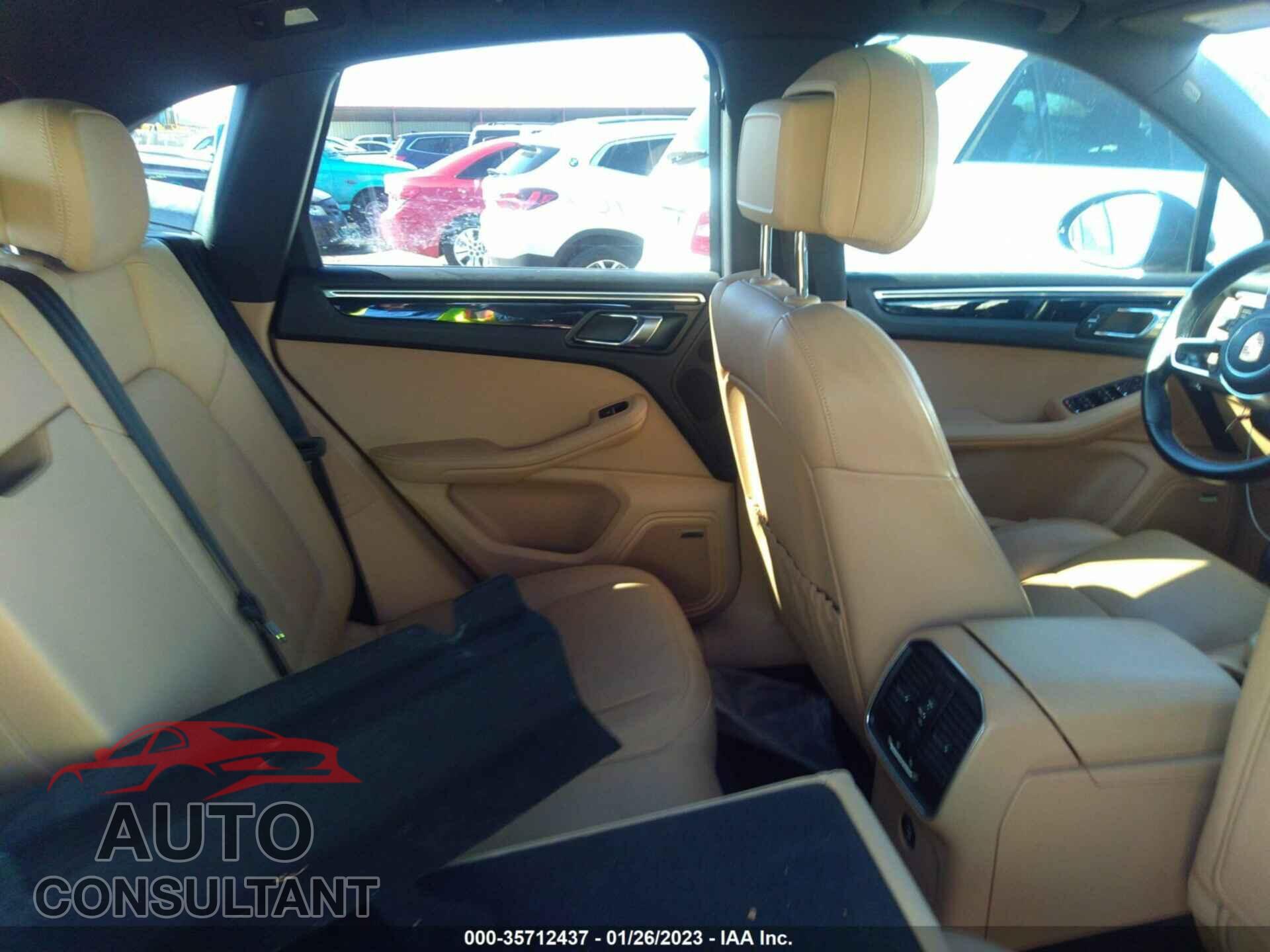 PORSCHE MACAN 2018 - WP1AA2A59JLB12768