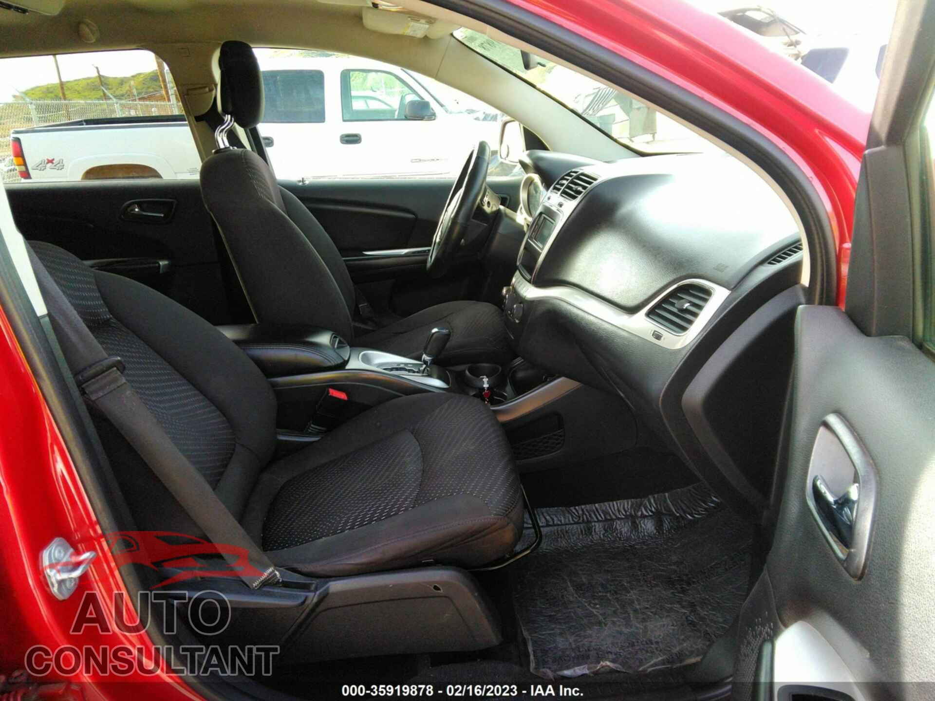 DODGE JOURNEY 2015 - 3C4PDCBG3FT711069